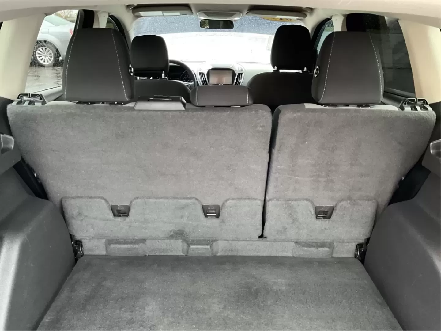 2019 Ford Escape SE (1FMCU0GD1KU) with an Other engine, located at 4508 South Dixie Dr, Moraine, OH, 45439, (937) 908-9800, 39.689976, -84.218452 - **Elevate Your Commute and Adventures with the 2019 Ford Escape SE at Advantage Car and Credit - Moraine!**<br /> <br /> Are you ready to enhance your daily commute or embark on memorable weekend adventures? Look no further than this stunning **2019 Ford Escape SE**, located at **Advantage Car and C - Photo#12