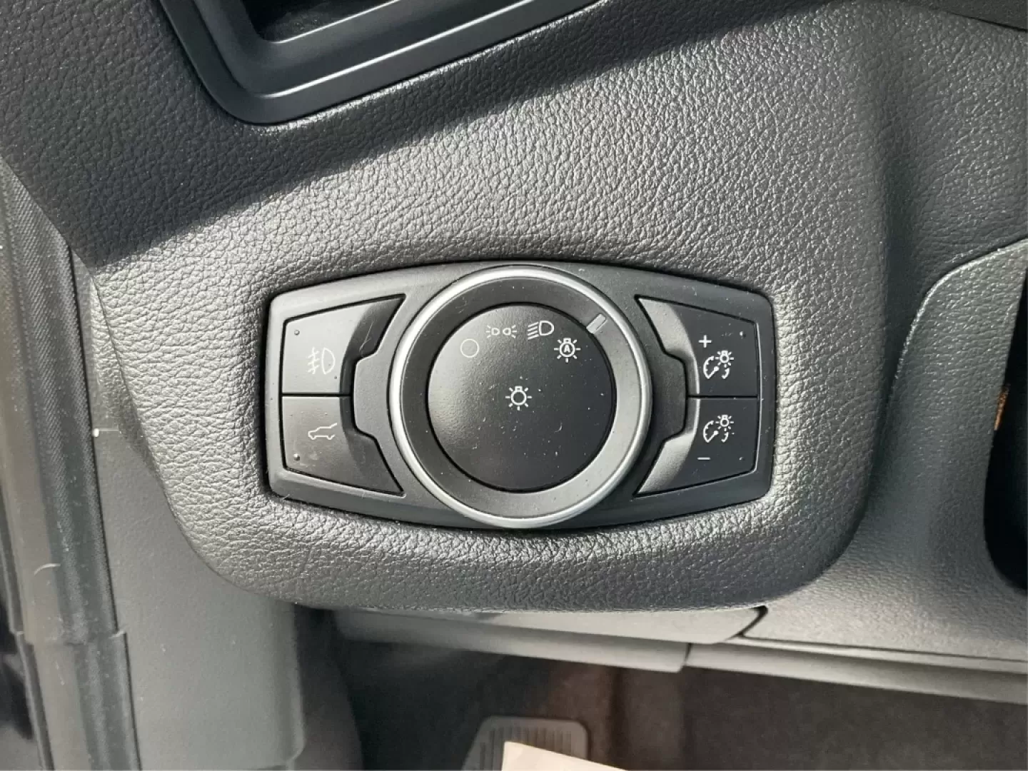 2019 Ford Escape SE (1FMCU0GD1KU) with an Other engine, located at 4508 South Dixie Dr, Moraine, OH, 45439, (937) 908-9800, 39.689976, -84.218452 - **Elevate Your Commute and Adventures with the 2019 Ford Escape SE at Advantage Car and Credit - Moraine!**<br /> <br /> Are you ready to enhance your daily commute or embark on memorable weekend adventures? Look no further than this stunning **2019 Ford Escape SE**, located at **Advantage Car and C - Photo#17