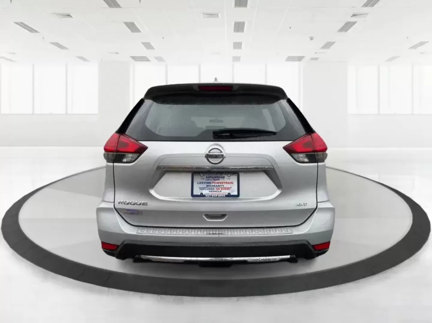 2017 Nissan Rogue S (JN8AT2MVXHW) with an 2.5L I-4 DOHC engine, located at 880 E. National Road, Vandalia, OH, 45377, (937) 908-9800, 39.891918, -84.183594 - ### Adventure Awaits with the 2017 Nissan Rogue at Advantage Car and Credit - Piqua!<br /> <br /> Are you ready to elevate your family adventures, weekend getaways, or daily commutes? Discover the perfect blend of functionality and style in the 2017 Nissan Rogue, available now at Advantage Car and C - Photo#3