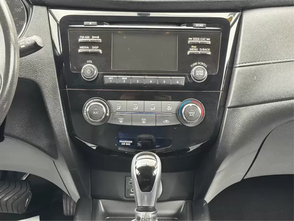 2017 Nissan Rogue S (JN8AT2MVXHW) with an 2.5L I-4 DOHC engine, CVT transmission, located at 4508 South Dixie Dr, Moraine, OH, 45439, (937) 908-9800, 39.689976, -84.218452 - ### Adventure Awaits with the 2017 Nissan Rogue at Advantage Car and Credit - Piqua!<br /> <br /> Are you ready to elevate your family adventures, weekend getaways, or daily commutes? Discover the perfect blend of functionality and style in the 2017 Nissan Rogue, available now at Advantage Car and C - Photo#13