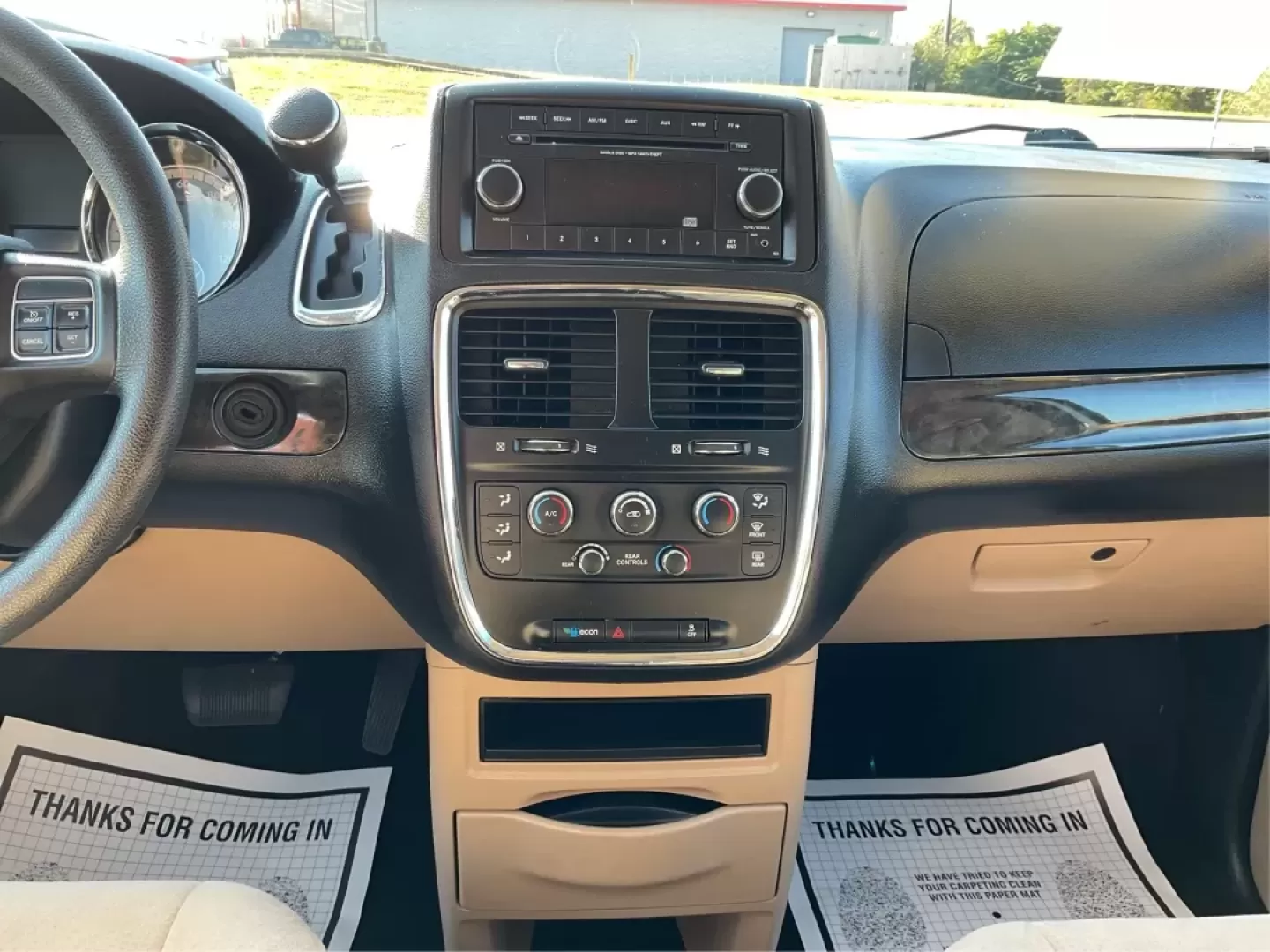 2013 Dodge Grand Caravan SE (2C4RDGBG5DR) with an Pentastar 3.6L V-6 DOHC engine, located at 401 Woodman Dr, Riverside, OH, 45431, (937) 908-9800, 39.760899, -84.123421 - **Explore the Open Road with Confidence: 2013 Dodge Grand Caravan SE at Advantage Car and Credit - Riverside**<br /> <br /> Are you ready to embrace the freedom of the open road with your family or enjoy weekend adventures with friends? The 2013 Dodge Grand Caravan SE is designed for those who value - Photo#13