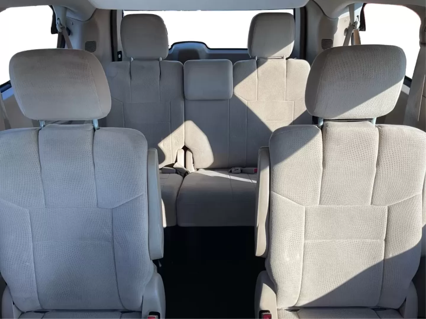 2013 Dodge Grand Caravan SE (2C4RDGBG5DR) with an Pentastar 3.6L V-6 DOHC engine, located at 401 Woodman Dr, Riverside, OH, 45431, (937) 908-9800, 39.760899, -84.123421 - **Explore the Open Road with Confidence: 2013 Dodge Grand Caravan SE at Advantage Car and Credit - Riverside**<br /> <br /> Are you ready to embrace the freedom of the open road with your family or enjoy weekend adventures with friends? The 2013 Dodge Grand Caravan SE is designed for those who value - Photo#14