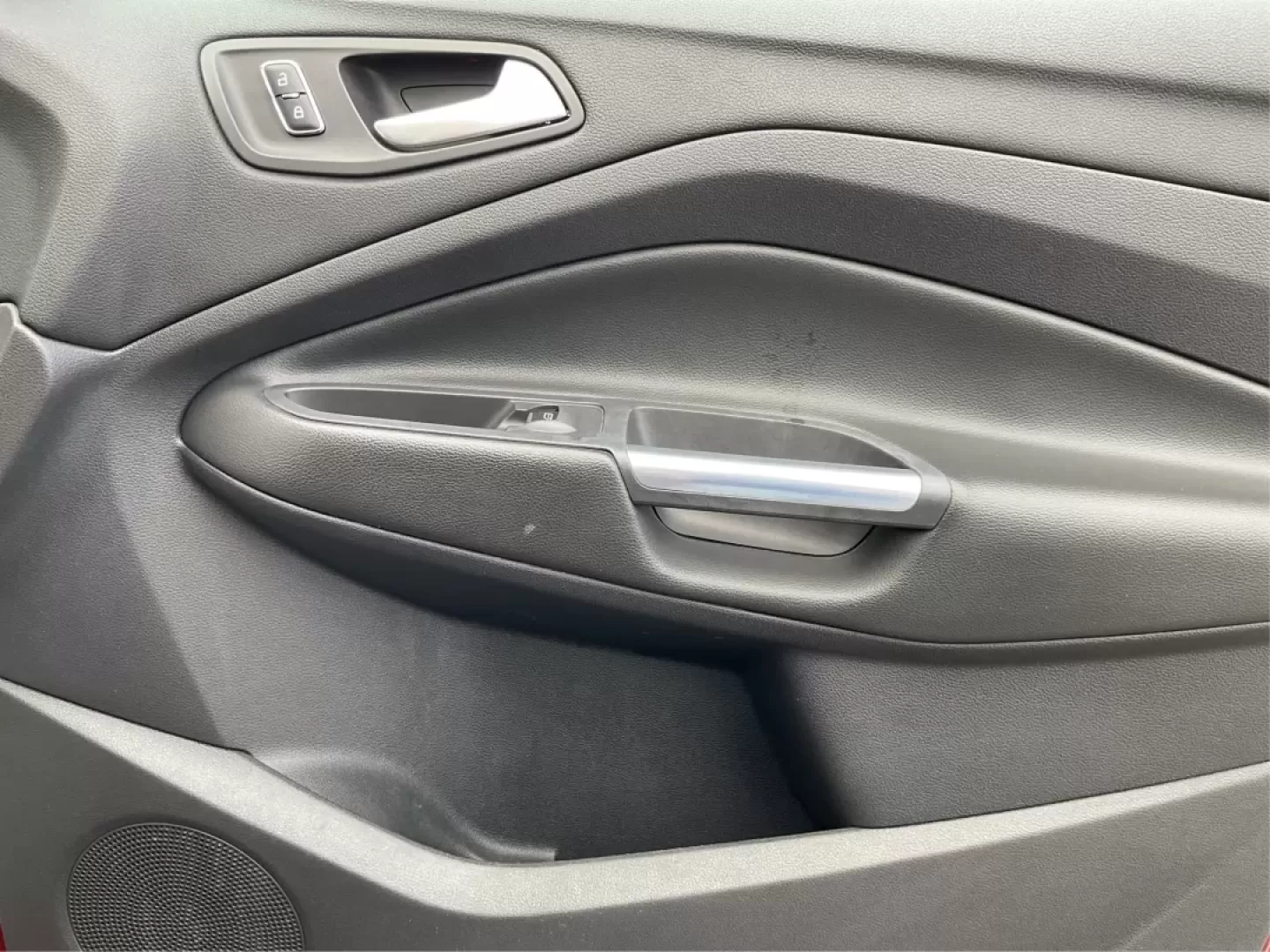 2014 Ford Escape Titanium (1FMCU9J97EU) with an Other engine, located at 1184 Kauffman Ave, Fairborn, OH, 45324, (937) 908-9800, 39.807072, -84.030914 - Elevate your daily commute and weekend adventures with the perfect blend of style and practicality-meet the 2014 Ford Escape Titanium, available now at Advantage Car and Credit in Fairborn, OH! This SUV is not just about getting from point A to point B; it's about enhancing your lifestyle, making it - Photo#19