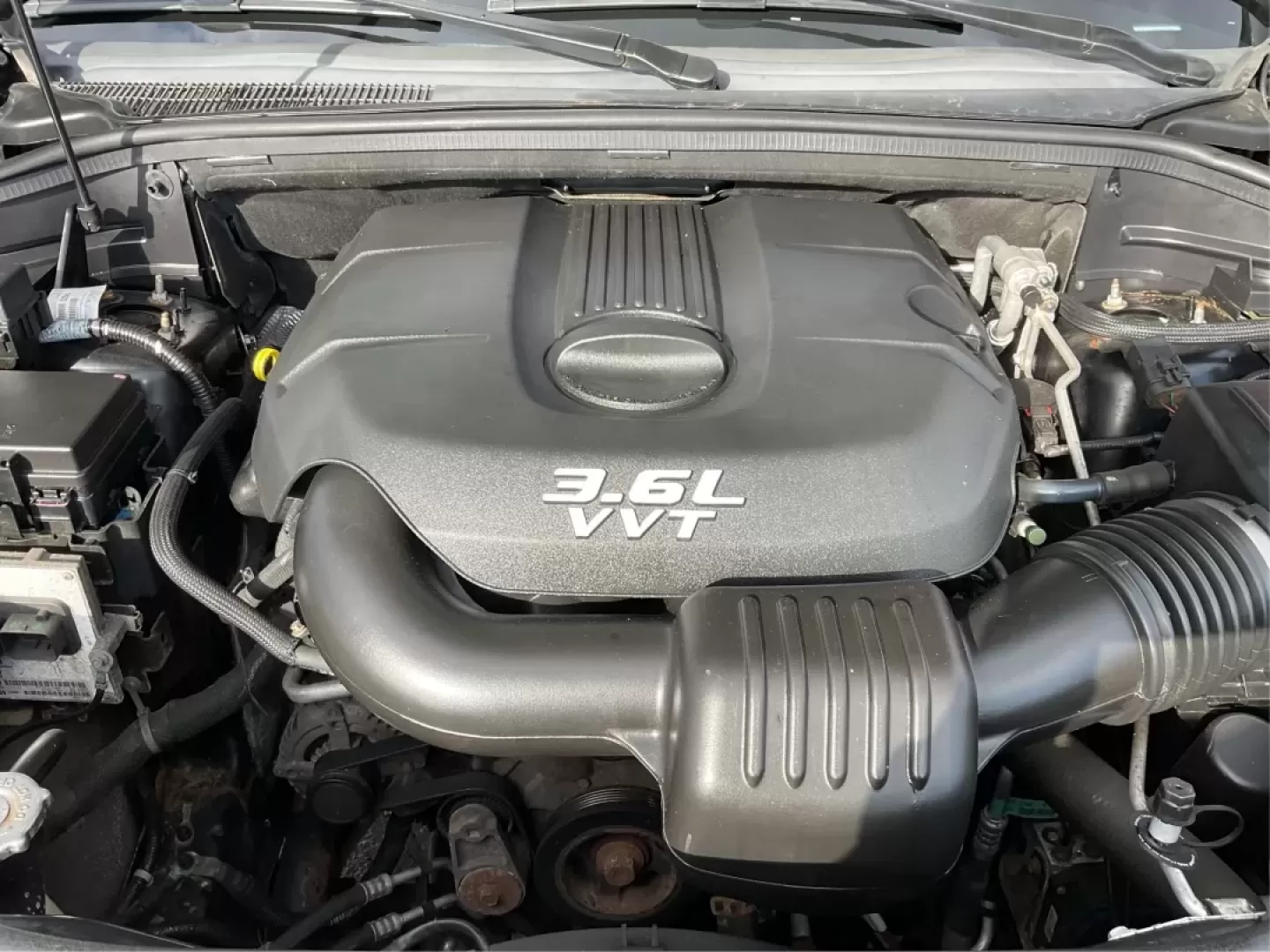 2012 Jeep Grand Cherokee Laredo (1C4RJFAG1CC) with an Other engine, located at 1230 East Main St, Xenia, OH, 45385, (937) 908-9800, 39.688026, -83.910172 - Are you ready to elevate your adventures with a rugged yet refined SUV? Look no further than this 2012 Jeep Grand Cherokee Laredo, now available at Advantage Car and Credit in Xenia, OH. This versatile vehicle is perfect for families embarking on weekend getaways, commuters tackling long drives, or - Photo#11