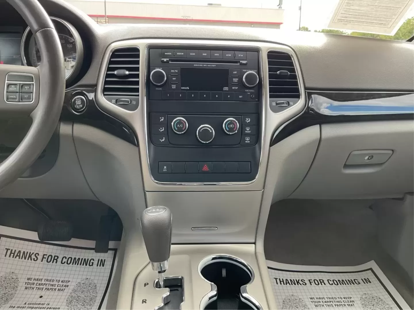 2012 Jeep Grand Cherokee Laredo (1C4RJFAG1CC) with an Other engine, located at 1230 East Main St, Xenia, OH, 45385, (937) 908-9800, 39.688026, -83.910172 - Are you ready to elevate your adventures with a rugged yet refined SUV? Look no further than this 2012 Jeep Grand Cherokee Laredo, now available at Advantage Car and Credit in Xenia, OH. This versatile vehicle is perfect for families embarking on weekend getaways, commuters tackling long drives, or - Photo#13