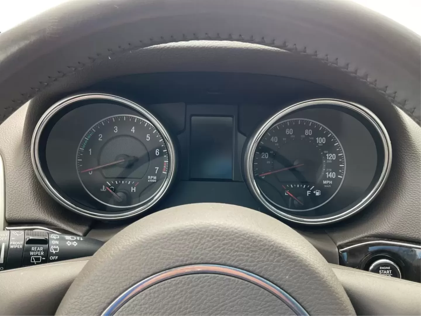 2012 Jeep Grand Cherokee Laredo (1C4RJFAG1CC) with an Other engine, located at 1230 East Main St, Xenia, OH, 45385, (937) 908-9800, 39.688026, -83.910172 - Are you ready to elevate your adventures with a rugged yet refined SUV? Look no further than this 2012 Jeep Grand Cherokee Laredo, now available at Advantage Car and Credit in Xenia, OH. This versatile vehicle is perfect for families embarking on weekend getaways, commuters tackling long drives, or - Photo#15