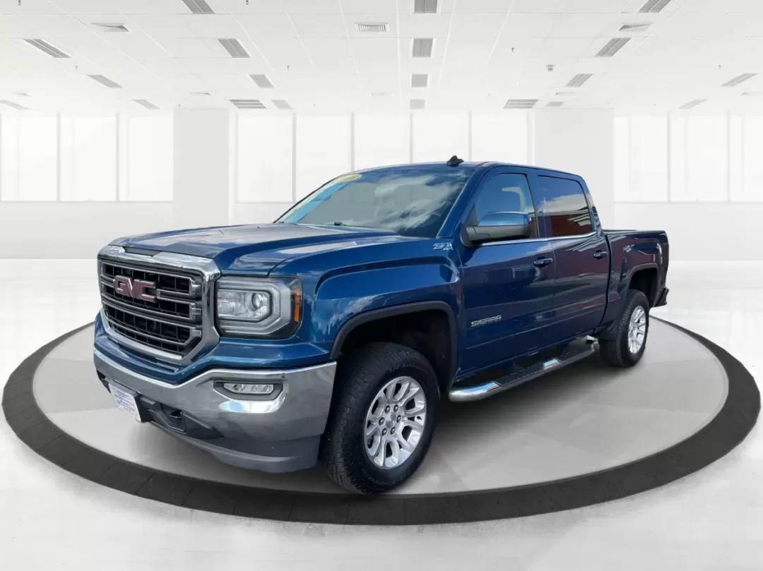 2018 GMC Sierra 1500 SLE (3GTU2MEC2JG) with an 5.3 engine, located at 1230 East Main St, Xenia, OH, 45385, (937) 908-9800, 39.688026, -83.910172 - Elevate your lifestyle with the unparalleled capability and comfort of the 2018 GMC Sierra 1500 SLE, now available at Advantage Car and Credit in Xenia, OH. This crew cab truck is not just a vehicle; it's a versatile companion for weekend adventures, family outings, and daily commutes alike. If you' - Photo#8