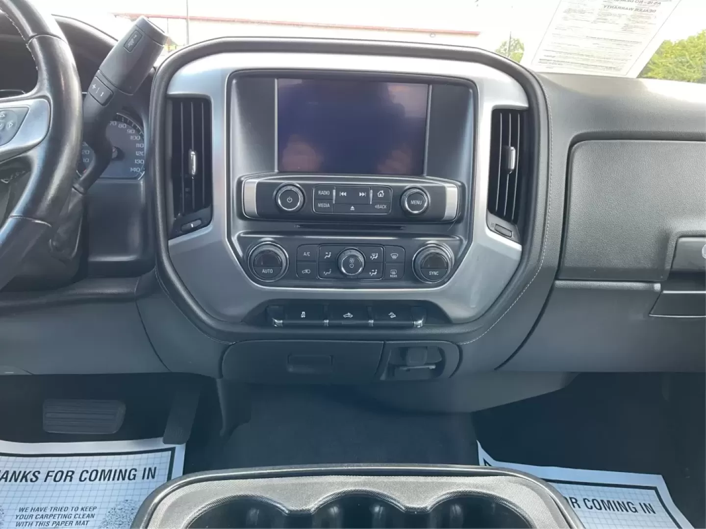 2018 GMC Sierra 1500 SLE (3GTU2MEC2JG) with an 5.3 engine, located at 1230 East Main St, Xenia, OH, 45385, (937) 908-9800, 39.688026, -83.910172 - Elevate your lifestyle with the unparalleled capability and comfort of the 2018 GMC Sierra 1500 SLE, now available at Advantage Car and Credit in Xenia, OH. This crew cab truck is not just a vehicle; it's a versatile companion for weekend adventures, family outings, and daily commutes alike. If you' - Photo#12