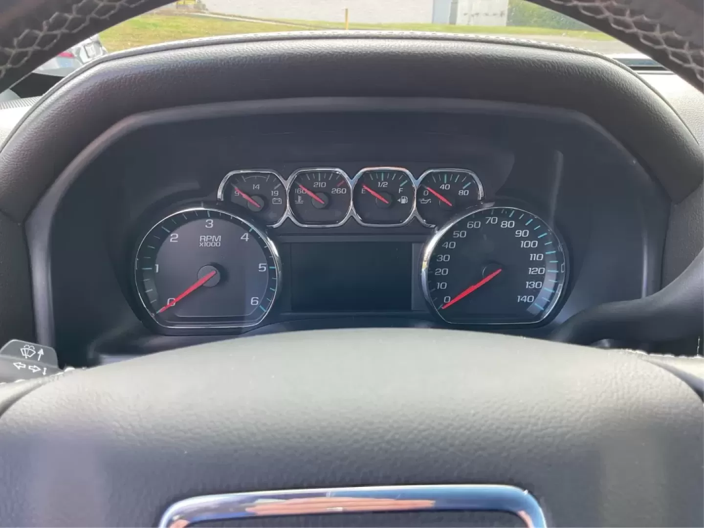 2018 GMC Sierra 1500 SLE (3GTU2MEC2JG) with an 5.3 engine, located at 1230 East Main St, Xenia, OH, 45385, (937) 908-9800, 39.688026, -83.910172 - Elevate your lifestyle with the unparalleled capability and comfort of the 2018 GMC Sierra 1500 SLE, now available at Advantage Car and Credit in Xenia, OH. This crew cab truck is not just a vehicle; it's a versatile companion for weekend adventures, family outings, and daily commutes alike. If you' - Photo#14