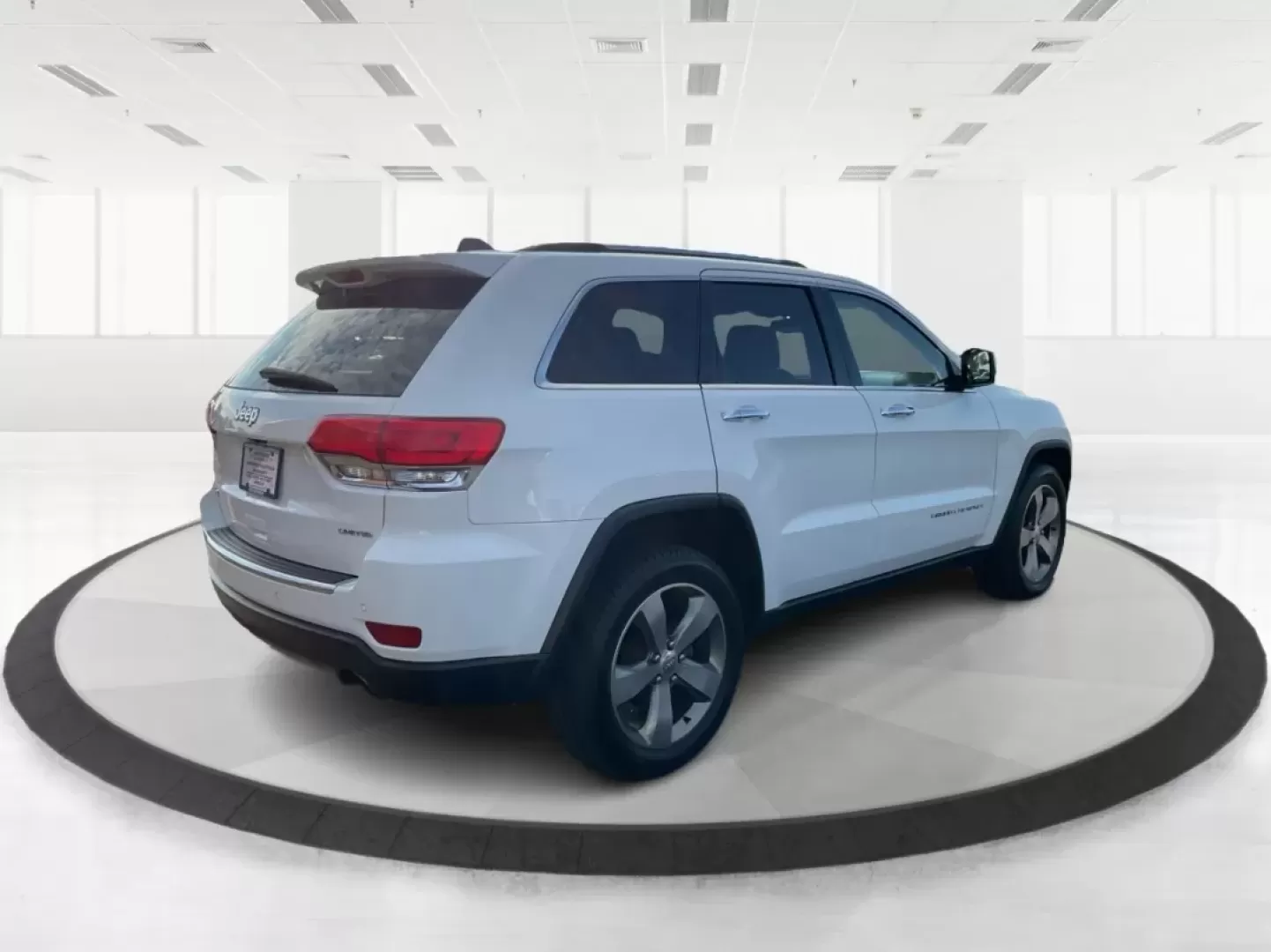 2014 Jeep Grand Cherokee Limited (1C4RJFBG8EC) with an Other engine, located at 1099 N County Rd 25A , Troy, OH, 45373, (937) 908-9800, 40.057079, -84.212883 - Are you ready to elevate your weekend adventures or transform your daily commute? Look no further! At Advantage Car and Credit in Troy, OH, we are excited to present this stunning 2014 Jeep Grand Cherokee Limited. This versatile SUV is not just a vehicle; it's a lifestyle enhancer, perfect for famil - Photo#2