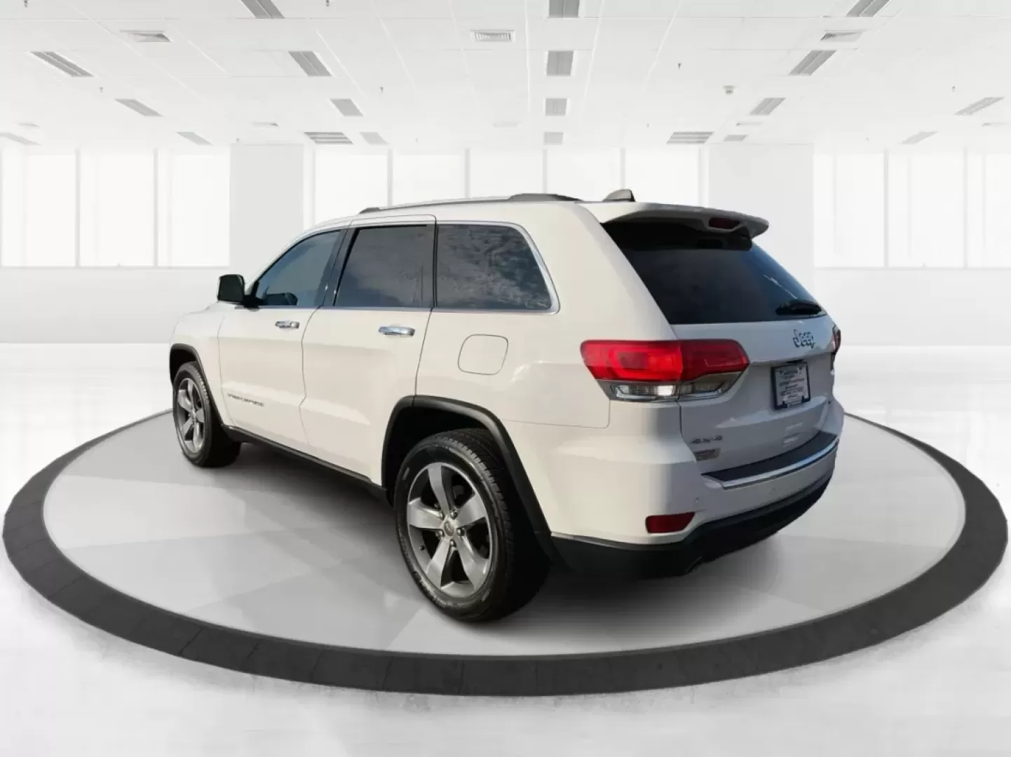 2014 Jeep Grand Cherokee Limited (1C4RJFBG8EC) with an Other engine, located at 1099 N County Rd 25A , Troy, OH, 45373, (937) 908-9800, 40.057079, -84.212883 - Are you ready to elevate your weekend adventures or transform your daily commute? Look no further! At Advantage Car and Credit in Troy, OH, we are excited to present this stunning 2014 Jeep Grand Cherokee Limited. This versatile SUV is not just a vehicle; it's a lifestyle enhancer, perfect for famil - Photo#4