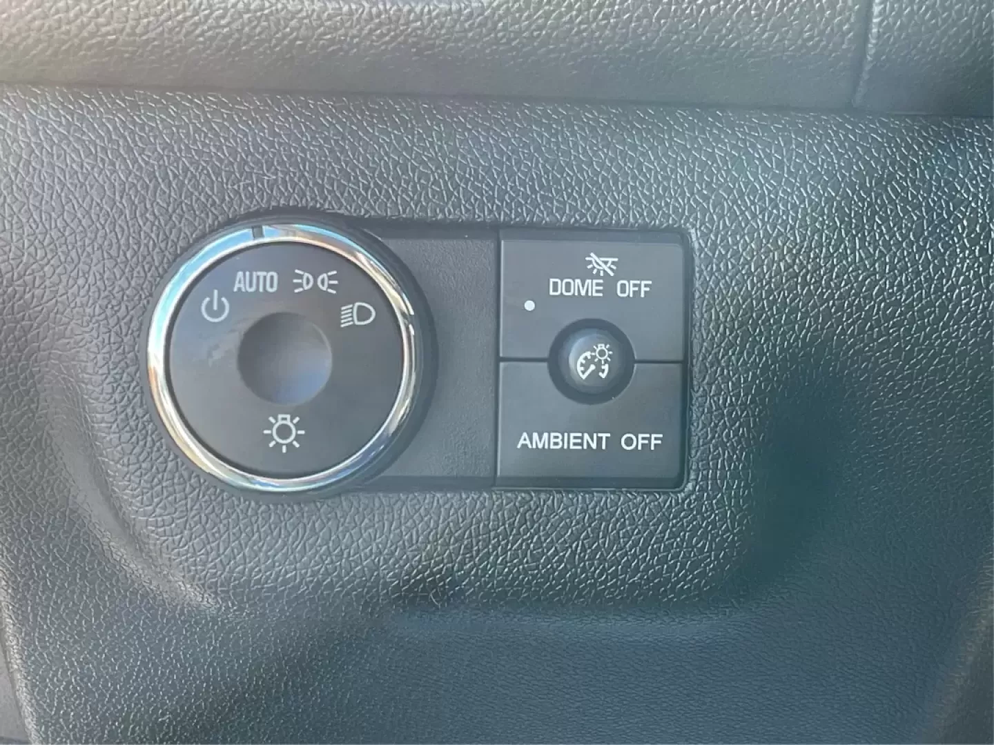 2015 Buick Enclave Leather (5GAKRBKD3FJ) with an 3.6L V-6 gasoline direct injection engine, located at 1230 East Main St, Xenia, OH, 45385, (937) 908-9800, 39.688026, -83.910172 - **Discover Your Next Adventure with the 2015 Buick Enclave at Advantage Car and Credit - Piqua!**<br /> <br /> Are you ready to elevate your family adventures or daily commutes? The 2015 Buick Enclave is the perfect vehicle for growing families and weekend explorers alike. With its spacious interior - Photo#16