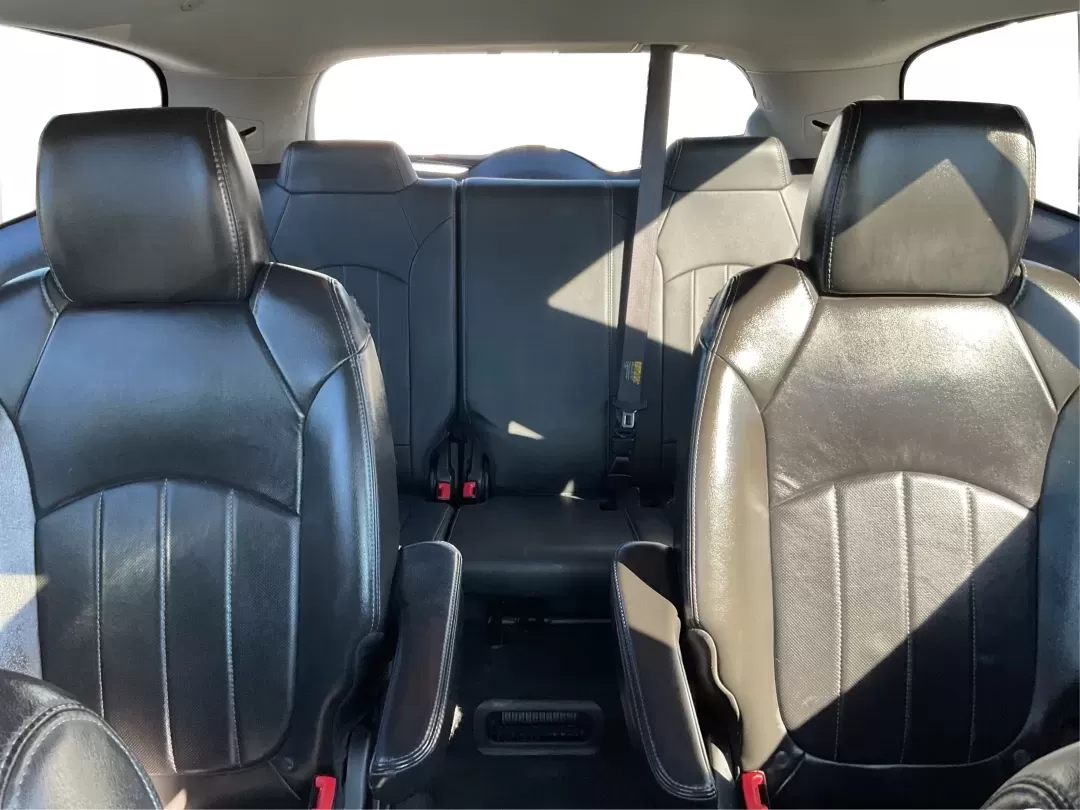 2015 Buick Enclave Leather (5GAKRBKD3FJ) with an 3.6L V-6 gasoline direct injection engine, 6-Speed Automatic Overdrive transmission, located at 4508 South Dixie Dr, Moraine, OH, 45439, (937) 908-9800, 39.689976, -84.218452 - **Discover Your Next Adventure with the 2015 Buick Enclave at Advantage Car and Credit - Piqua!**<br /> <br /> Are you ready to elevate your family adventures or daily commutes? The 2015 Buick Enclave is the perfect vehicle for growing families and weekend explorers alike. With its spacious interior - Photo#13