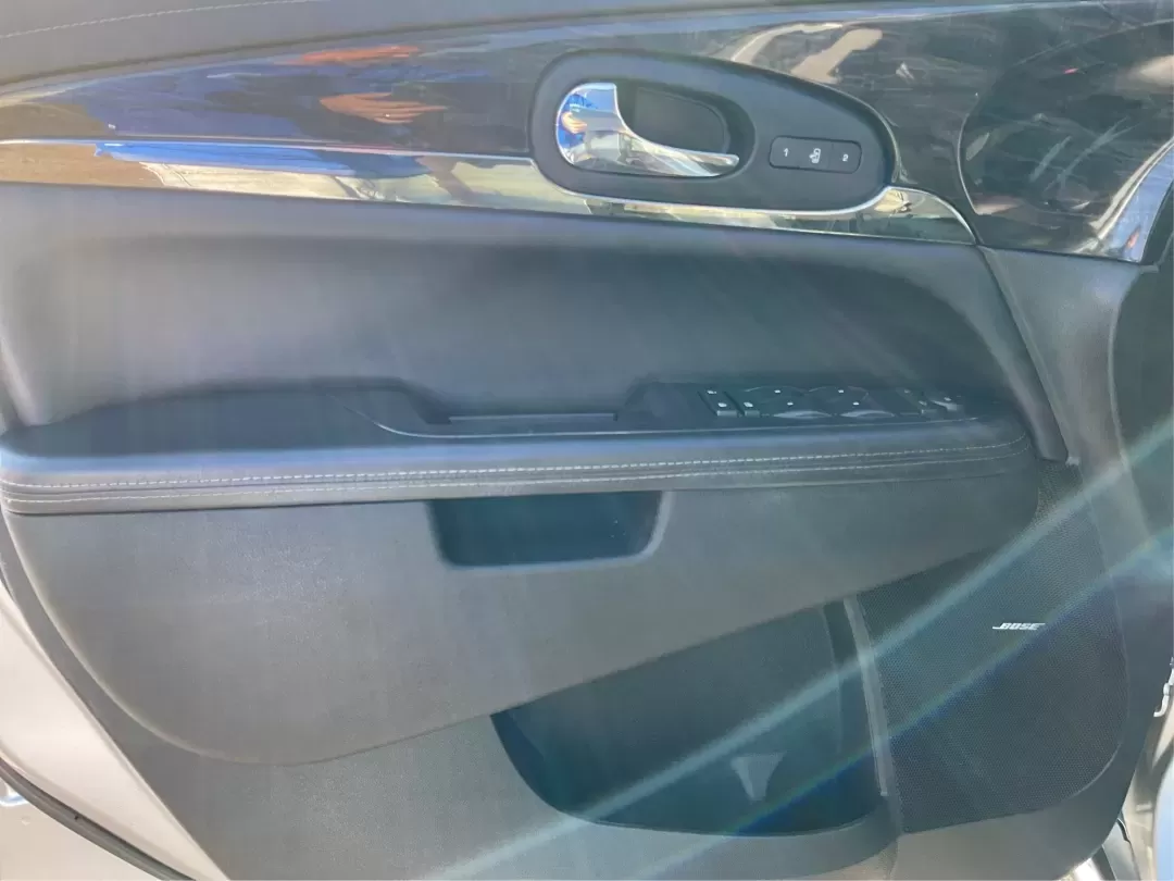 2015 Buick Enclave Leather (5GAKRBKD3FJ) with an 3.6L V-6 gasoline direct injection engine, 6-Speed Automatic Overdrive transmission, located at 4508 South Dixie Dr, Moraine, OH, 45439, (937) 908-9800, 39.689976, -84.218452 - **Discover Your Next Adventure with the 2015 Buick Enclave at Advantage Car and Credit - Piqua!**<br /> <br /> Are you ready to elevate your family adventures or daily commutes? The 2015 Buick Enclave is the perfect vehicle for growing families and weekend explorers alike. With its spacious interior - Photo#18