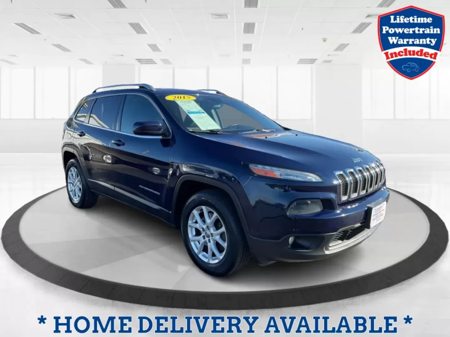 2015 Jeep Cherokee Latitude (1C4PJMCS5FW) with an Other engine, located at 4508 South Dixie Dr, Moraine, OH, 45439, (937) 908-9800, 39.689976, -84.218452 - **Adventure Awaits with the 2015 Jeep Cherokee Latitude at Advantage Car and Credit Moraine**<br /> <br /> Are you ready to elevate your lifestyle with a rugged yet refined vehicle? Whether you're commuting through the bustling streets of Moraine or embarking on a weekend adventure to nearby attrac - Photo#0