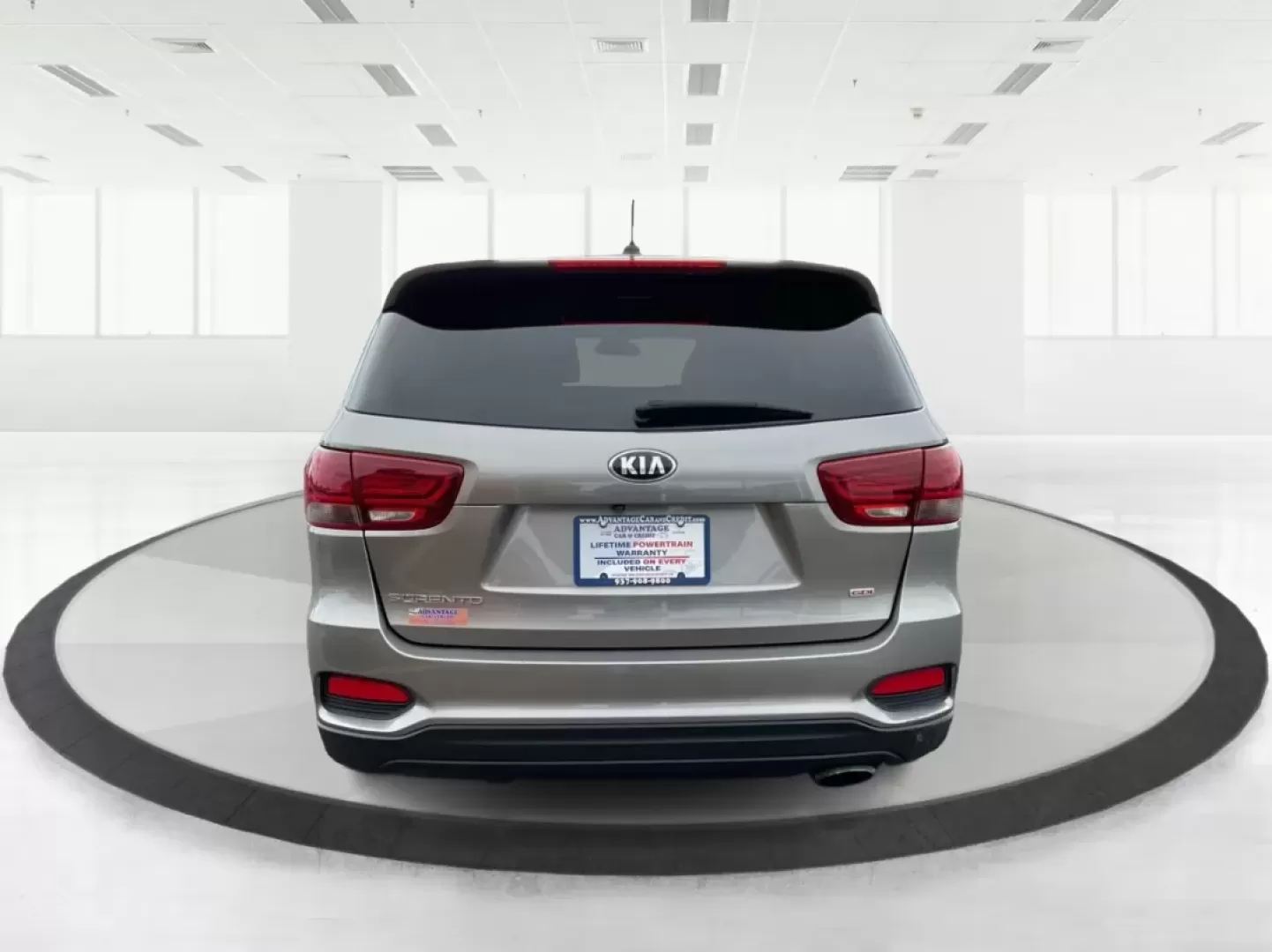 2019 Kia Sorento 2.4L LX (5XYPG4A33KG) with an 2.4L I-4 gasoline direct injection engine, located at 1951 S Dayton Lakeview Rd., New Carlisle, OH, 45344, (937) 908-9800, 39.890999, -84.050255 - **Discover Your Next Adventure with the 2019 Kia Sorento at Advantage Car and Credit!**<br /> <br /> Are you ready to elevate your lifestyle with a vehicle that perfectly blends comfort, versatility, and style? Look no further than the 2019 Kia Sorento, available now at Advantage Car and Credit in N - Photo#3