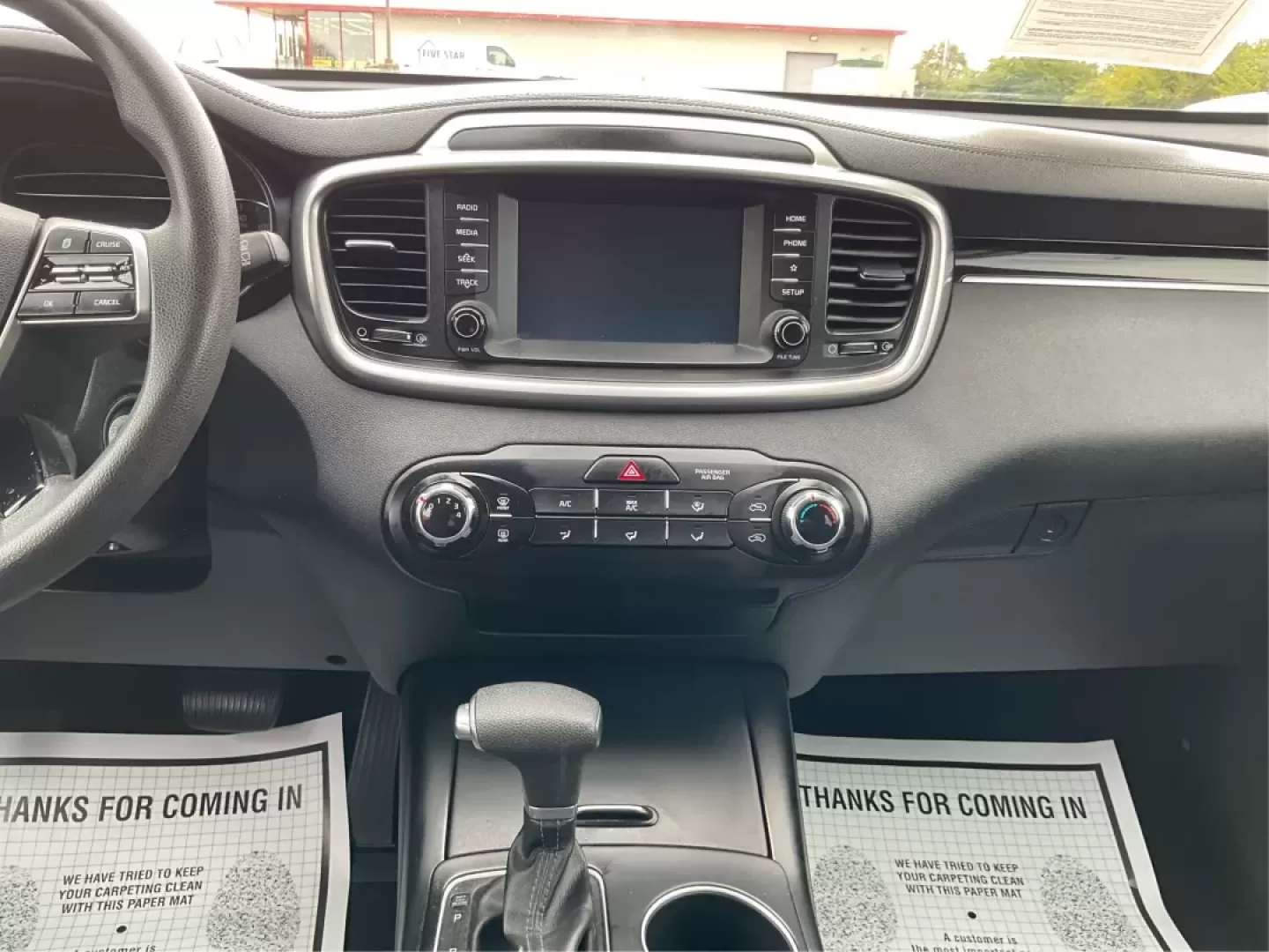 2019 Kia Sorento 2.4L LX (5XYPG4A33KG) with an 2.4L I-4 gasoline direct injection engine, located at 1951 S Dayton Lakeview Rd., New Carlisle, OH, 45344, (937) 908-9800, 39.890999, -84.050255 - **Discover Your Next Adventure with the 2019 Kia Sorento at Advantage Car and Credit!**<br /> <br /> Are you ready to elevate your lifestyle with a vehicle that perfectly blends comfort, versatility, and style? Look no further than the 2019 Kia Sorento, available now at Advantage Car and Credit in N - Photo#13