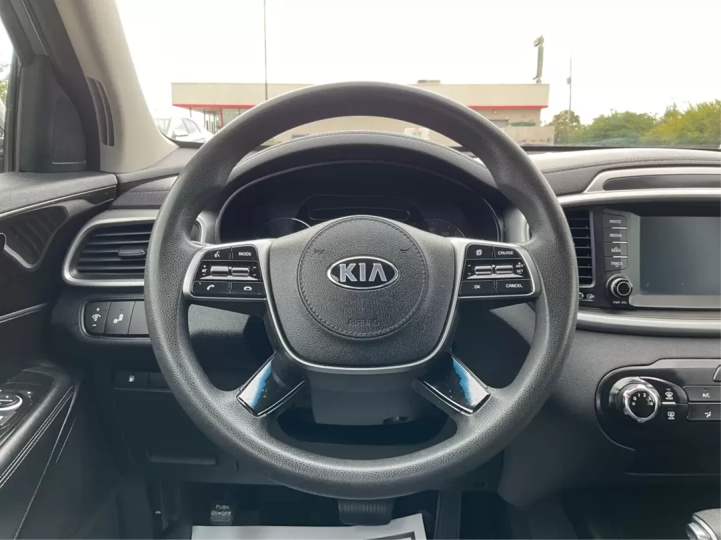 2019 Kia Sorento 2.4L LX (5XYPG4A33KG) with an 2.4L I-4 gasoline direct injection engine, located at 1951 S Dayton Lakeview Rd., New Carlisle, OH, 45344, (937) 908-9800, 39.890999, -84.050255 - **Discover Your Next Adventure with the 2019 Kia Sorento at Advantage Car and Credit!**<br /> <br /> Are you ready to elevate your lifestyle with a vehicle that perfectly blends comfort, versatility, and style? Look no further than the 2019 Kia Sorento, available now at Advantage Car and Credit in N - Photo#16