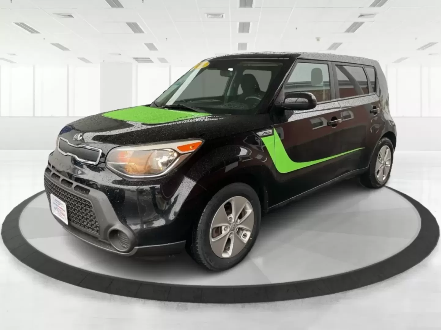 2016 Kia Soul Base (KNDJN2A25G7) with an 1.6L L4 DOHC 16V engine, 6A transmission, located at 1951 S Dayton Lakeview Rd., New Carlisle, OH, 45344, (937) 908-9800, 39.890999, -84.050255 - **Unleash Your Adventures with the 2016 Kia Soul at Advantage Car and Credit - Riverside!**<br /> <br /> Are you ready to elevate your daily commutes and weekend getaways? The 2016 Kia Soul is the perfect vehicle for those seeking a blend of style, comfort, and practicality. With its spacious interi - Photo#8