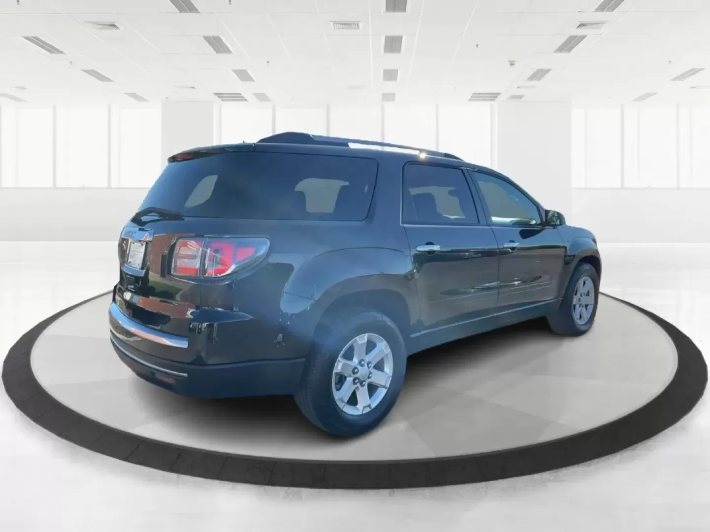 2014 GMC Acadia SLE-2 (1GKKRPKD9EJ) with an 3.6L V-6 gasoline direct injection engine, located at 1099 N County Rd 25A , Troy, OH, 45373, (937) 908-9800, 40.057079, -84.212883 - **Explore Life's Adventures with the 2014 GMC Acadia SLE-2**<br /> <br /> Are you ready to elevate your family road trips, daily commutes, or weekend getaways? The 2014 GMC Acadia SLE-2 is the ideal SUV that seamlessly blends comfort, capability, and style, making it perfect for growing families and - Photo#2