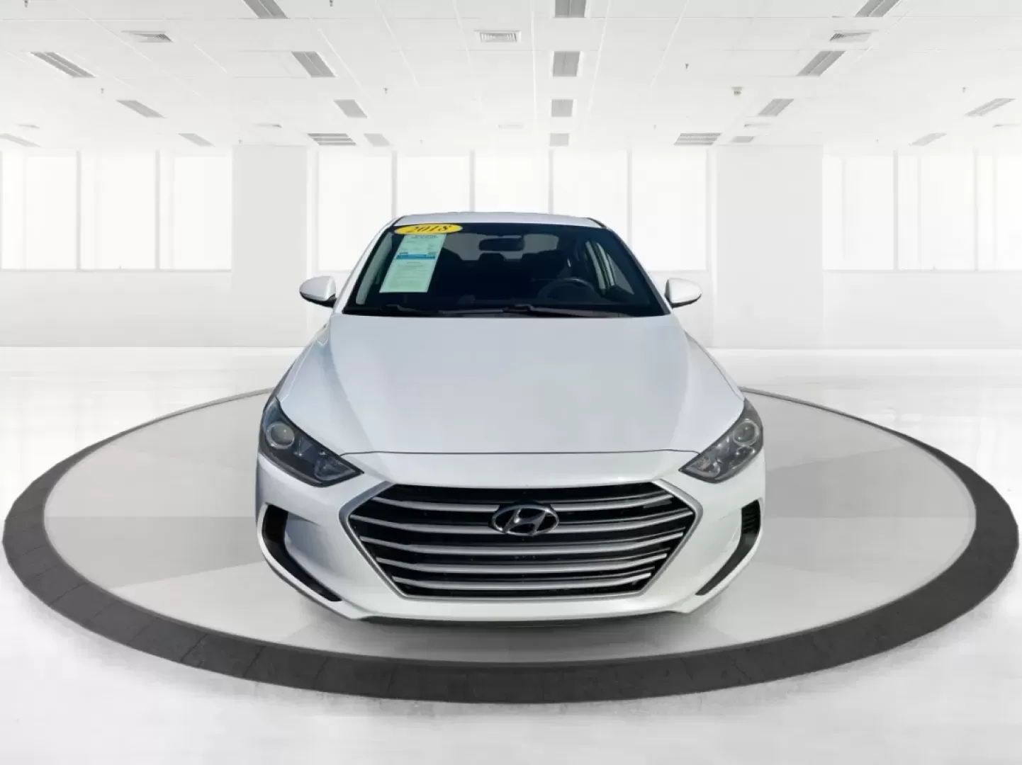 2018 Hyundai Elantra SEL (5NPD84LF6JH) with an Nu 2L I-4 DOHC engine, located at 8750 N County Rd 25A, Piqua, OH, 45356, (937) 908-9800, 40.164391, -84.232513 - **Elevate Your Daily Drive with the 2018 Hyundai Elantra SEL Perfect for Commuters and Families Alike!**<br /> <br /> Are you searching for a reliable and stylish vehicle that fits into your busy lifestyle? At Advantage Car and Credit - Piqua, we understand that finding the right car can be challen - Photo#7