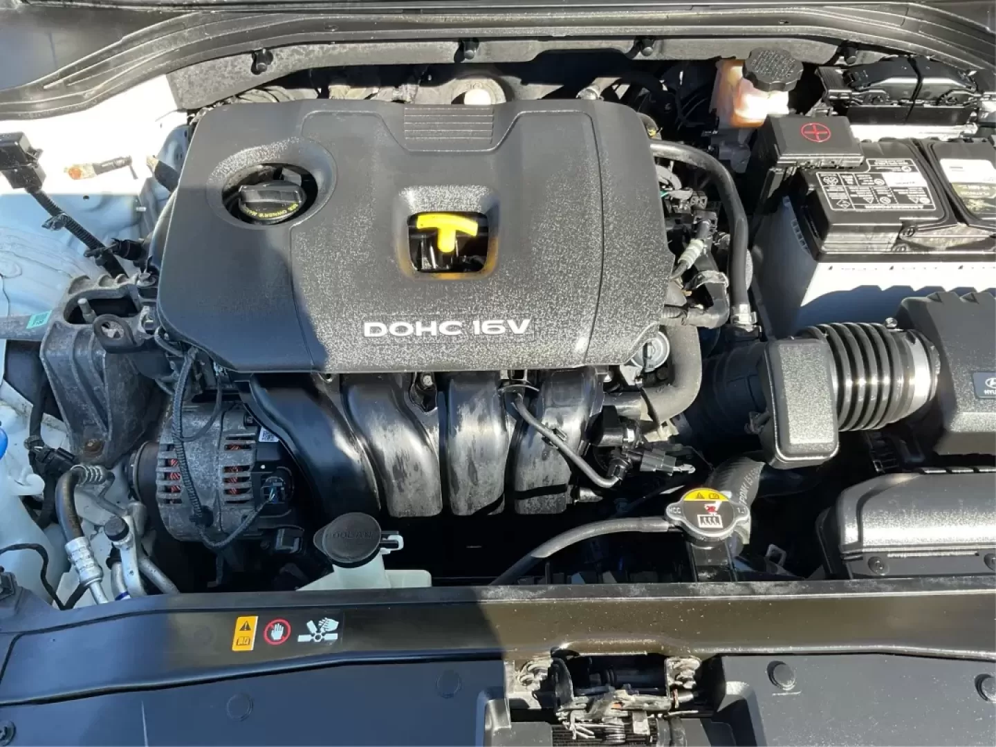 2018 Hyundai Elantra SEL (5NPD84LF6JH) with an Nu 2L I-4 DOHC engine, located at 4508 South Dixie Dr, Moraine, OH, 45439, (937) 908-9800, 39.689976, -84.218452 - **Elevate Your Daily Drive with the 2018 Hyundai Elantra SEL Perfect for Commuters and Families Alike!**<br /> <br /> Are you searching for a reliable and stylish vehicle that fits into your busy lifestyle? At Advantage Car and Credit - Piqua, we understand that finding the right car can be challen - Photo#11