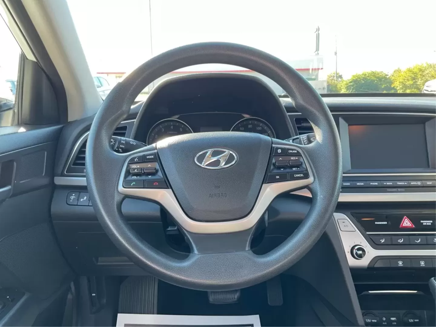 2018 Hyundai Elantra SEL (5NPD84LF6JH) with an Nu 2L I-4 DOHC engine, located at 4508 South Dixie Dr, Moraine, OH, 45439, (937) 908-9800, 39.689976, -84.218452 - **Elevate Your Daily Drive with the 2018 Hyundai Elantra SEL Perfect for Commuters and Families Alike!**<br /> <br /> Are you searching for a reliable and stylish vehicle that fits into your busy lifestyle? At Advantage Car and Credit - Piqua, we understand that finding the right car can be challen - Photo#16