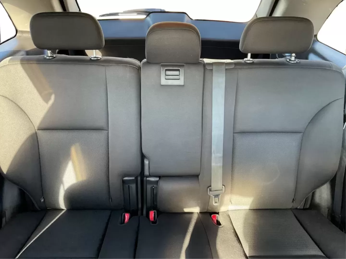 2010 Ford Edge SEL (2FMDK4JC1AB) with an Duratec 3.5L V-6 DOHC engine, located at 1230 East Main St, Xenia, OH, 45385, (937) 908-9800, 39.688026, -83.910172 - Are you in search of a family-friendly SUV that effortlessly combines style, comfort, and functionality? Look no further than this striking 2010 Ford Edge SEL at Advantage Car and Credit in Xenia, OH. Whether you're navigating daily commutes, planning weekend adventures with the family, or simply ru - Photo#14