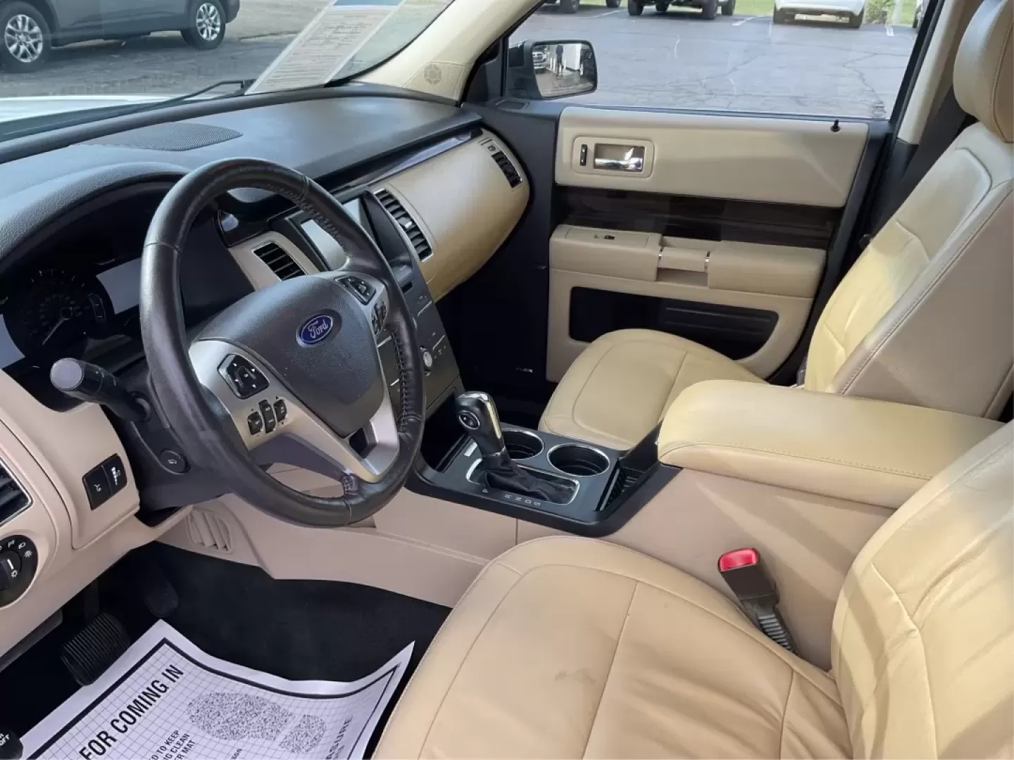 2015 Ford Flex SEL (2FMHK6C89FB) with an 3.5L V-6 DOHC engine, located at 4508 South Dixie Dr, Moraine, OH, 45439, (937) 908-9800, 39.689976, -84.218452 - **Embrace Adventures with the 2015 Ford Flex SEL at Advantage Car and Credit - Moraine!**<br /> <br /> Are you ready to elevate your lifestyle? The 2015 Ford Flex SEL is the perfect blend of comfort, versatility, and style, making it ideal for families and adventurers alike. Whether you're navigatin - Photo#9