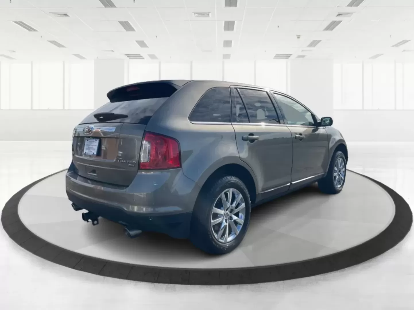 2013 Ford Edge Limited (2FMDK4KC5DB) with an 3.5L V-6 DOHC engine, located at 4508 South Dixie Dr, Moraine, OH, 45439, (937) 908-9800, 39.689976, -84.218452 - **Elevate Your Lifestyle with the 2013 Ford Edge Limited at Advantage Car and Credit - Moraine!**<br /> <br /> Are you searching for the perfect SUV that effortlessly blends comfort, functionality, and style? Look no further than the 2013 Ford Edge Limited, available now at Advantage Car and Credit - Photo#2