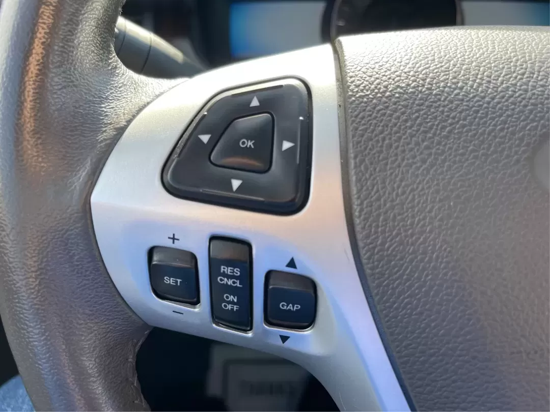 2013 Ford Edge Limited (2FMDK4KC5DB) with an 3.5L V-6 DOHC engine, located at 4508 South Dixie Dr, Moraine, OH, 45439, (937) 908-9800, 39.689976, -84.218452 - **Elevate Your Lifestyle with the 2013 Ford Edge Limited at Advantage Car and Credit - Moraine!**<br /> <br /> Are you searching for the perfect SUV that effortlessly blends comfort, functionality, and style? Look no further than the 2013 Ford Edge Limited, available now at Advantage Car and Credit - Photo#16