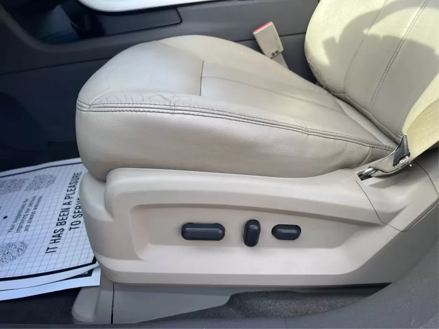 2013 Ford Edge Limited (2FMDK4KC5DB) with an 3.5L V-6 DOHC engine, located at 4508 South Dixie Dr, Moraine, OH, 45439, (937) 908-9800, 39.689976, -84.218452 - **Elevate Your Lifestyle with the 2013 Ford Edge Limited at Advantage Car and Credit - Moraine!**<br /> <br /> Are you searching for the perfect SUV that effortlessly blends comfort, functionality, and style? Look no further than the 2013 Ford Edge Limited, available now at Advantage Car and Credit - Photo#18