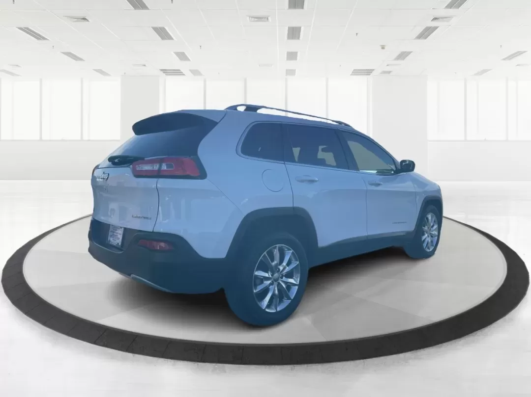 2014 Jeep Cherokee Limited (1C4PJLDB2EW) with an Other engine, located at 1230 East Main St, Xenia, OH, 45385, (937) 908-9800, 39.688026, -83.910172 - **Unleash Your Adventurous Spirit with the 2014 Jeep Cherokee Limited!**<br /> <br /> Are you ready to enhance your lifestyle with a vehicle that perfectly balances comfort, capability, and style? Look no further than the 2014 Jeep Cherokee Limited, available now at Advantage Car and Credit in Xenia - Photo#2