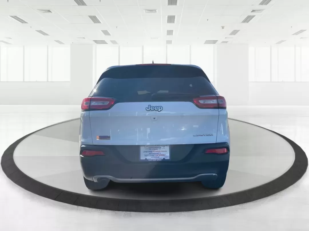 2014 Jeep Cherokee Limited (1C4PJLDB2EW) with an Other engine, located at 1230 East Main St, Xenia, OH, 45385, (937) 908-9800, 39.688026, -83.910172 - **Unleash Your Adventurous Spirit with the 2014 Jeep Cherokee Limited!**<br /> <br /> Are you ready to enhance your lifestyle with a vehicle that perfectly balances comfort, capability, and style? Look no further than the 2014 Jeep Cherokee Limited, available now at Advantage Car and Credit in Xenia - Photo#3