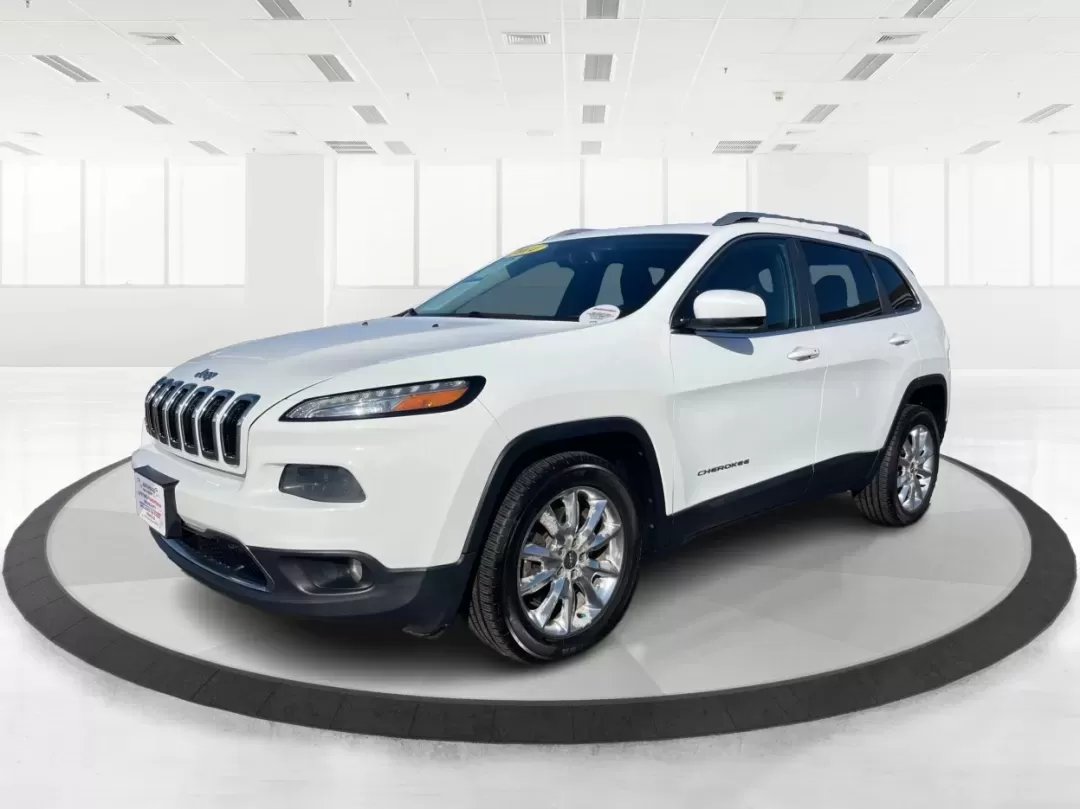 2014 Jeep Cherokee Limited (1C4PJLDB2EW) with an Other engine, located at 1230 East Main St, Xenia, OH, 45385, (937) 908-9800, 39.688026, -83.910172 - **Unleash Your Adventurous Spirit with the 2014 Jeep Cherokee Limited!**<br /> <br /> Are you ready to enhance your lifestyle with a vehicle that perfectly balances comfort, capability, and style? Look no further than the 2014 Jeep Cherokee Limited, available now at Advantage Car and Credit in Xenia - Photo#8