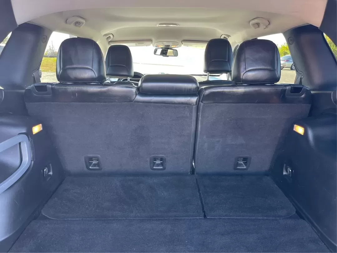 2014 Jeep Cherokee Limited (1C4PJLDB2EW) with an Other engine, located at 1230 East Main St, Xenia, OH, 45385, (937) 908-9800, 39.688026, -83.910172 - **Unleash Your Adventurous Spirit with the 2014 Jeep Cherokee Limited!**<br /> <br /> Are you ready to enhance your lifestyle with a vehicle that perfectly balances comfort, capability, and style? Look no further than the 2014 Jeep Cherokee Limited, available now at Advantage Car and Credit in Xenia - Photo#12