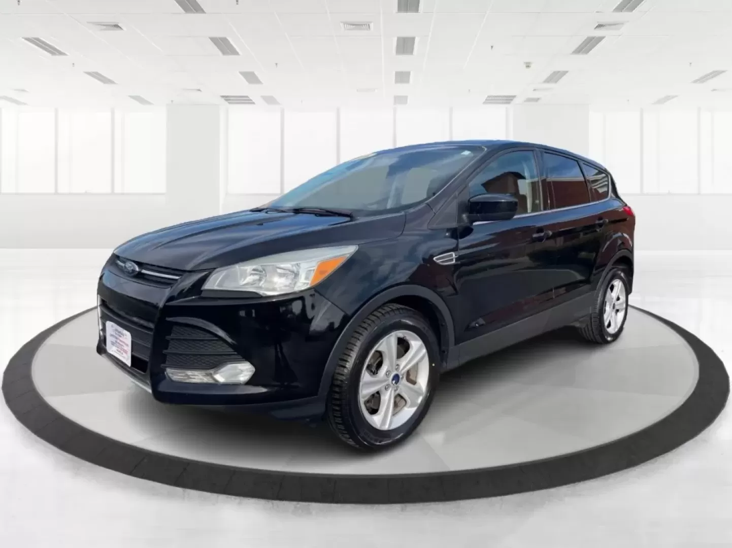 2016 Ford Escape SE (1FMCU0G97GU) with an Other engine, located at 1184 Kauffman Ave, Fairborn, OH, 45324, (937) 908-9800, 39.807072, -84.030914 - ### Discover the Adventure-Ready 2016 Ford Escape SE at Advantage Car and Credit - Fairborn!<br /> <br /> Are you looking for a compact SUV that fits perfectly into your busy lifestyle? The 2016 Ford Escape SE is your ticket to weekend adventures, family outings, or daily commutes while offering com - Photo#8