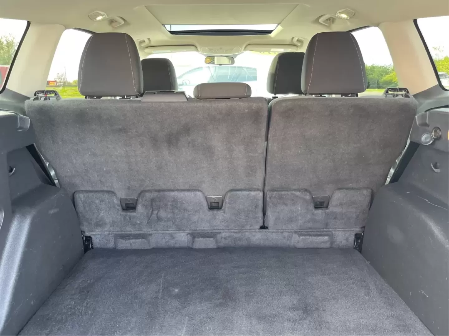 2016 Ford Escape SE (1FMCU0G97GU) with an Other engine, located at 1184 Kauffman Ave, Fairborn, OH, 45324, (937) 908-9800, 39.807072, -84.030914 - ### Discover the Adventure-Ready 2016 Ford Escape SE at Advantage Car and Credit - Fairborn!<br /> <br /> Are you looking for a compact SUV that fits perfectly into your busy lifestyle? The 2016 Ford Escape SE is your ticket to weekend adventures, family outings, or daily commutes while offering com - Photo#11