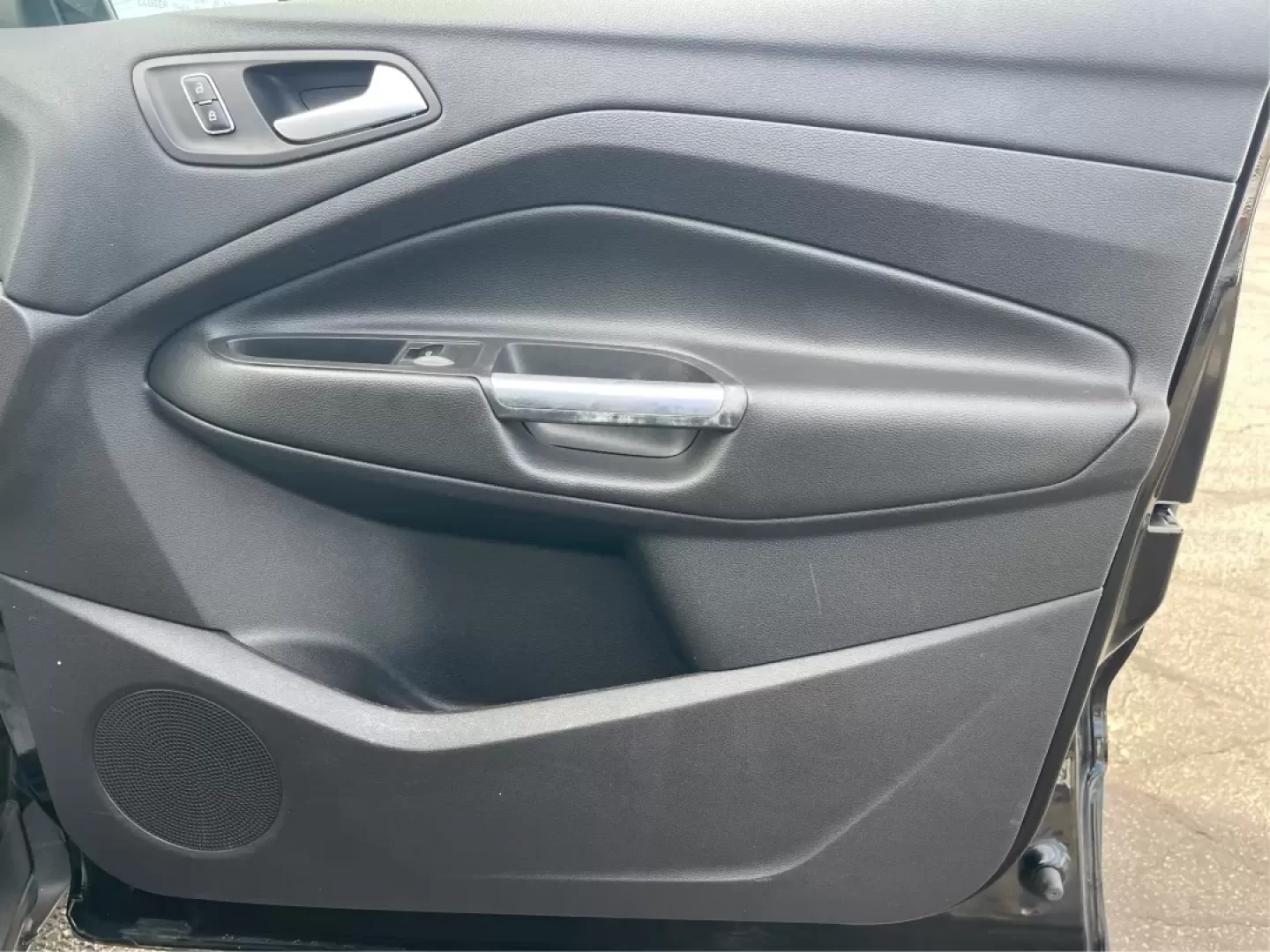 2016 Ford Escape SE (1FMCU0G97GU) with an Other engine, located at 1184 Kauffman Ave, Fairborn, OH, 45324, (937) 908-9800, 39.807072, -84.030914 - ### Discover the Adventure-Ready 2016 Ford Escape SE at Advantage Car and Credit - Fairborn!<br /> <br /> Are you looking for a compact SUV that fits perfectly into your busy lifestyle? The 2016 Ford Escape SE is your ticket to weekend adventures, family outings, or daily commutes while offering com - Photo#19