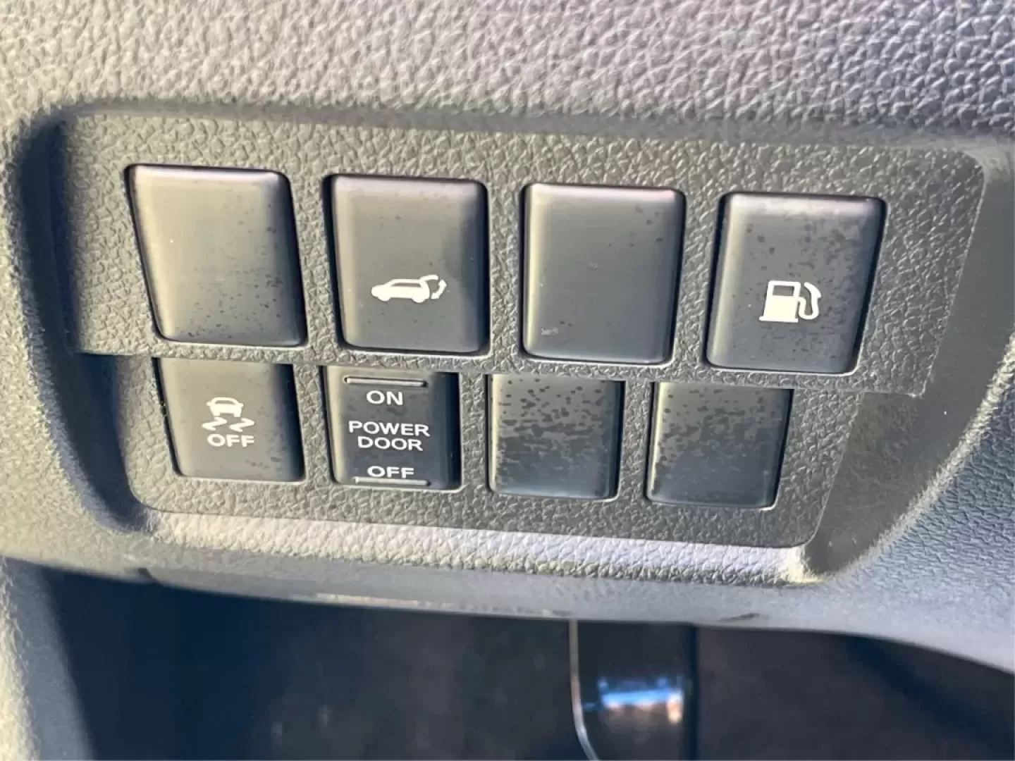 2013 Nissan Murano SV (JN8AZ1MW6DW) with an 3.5L V-6 DOHC engine, located at 401 Woodman Dr, Riverside, OH, 45431, (937) 908-9800, 39.760899, -84.123421 - One Owner - Photo#17