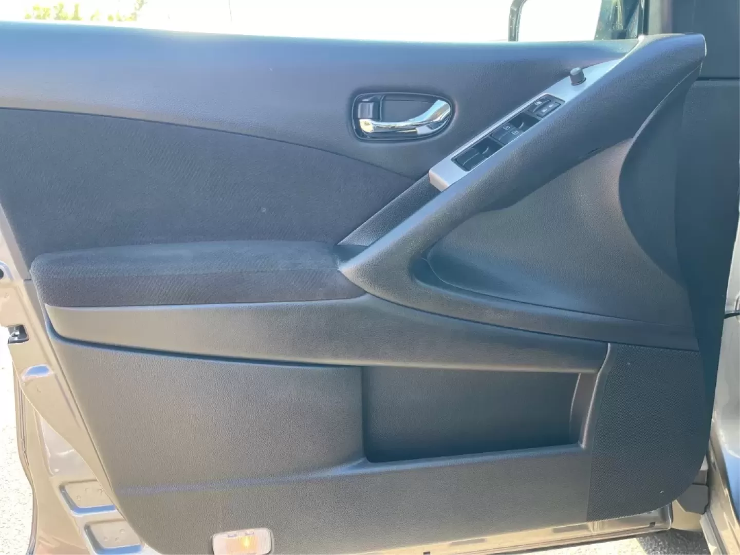 2013 Nissan Murano SV (JN8AZ1MW6DW) with an 3.5L V-6 DOHC engine, located at 401 Woodman Dr, Riverside, OH, 45431, (937) 908-9800, 39.760899, -84.123421 - One Owner - Photo#19