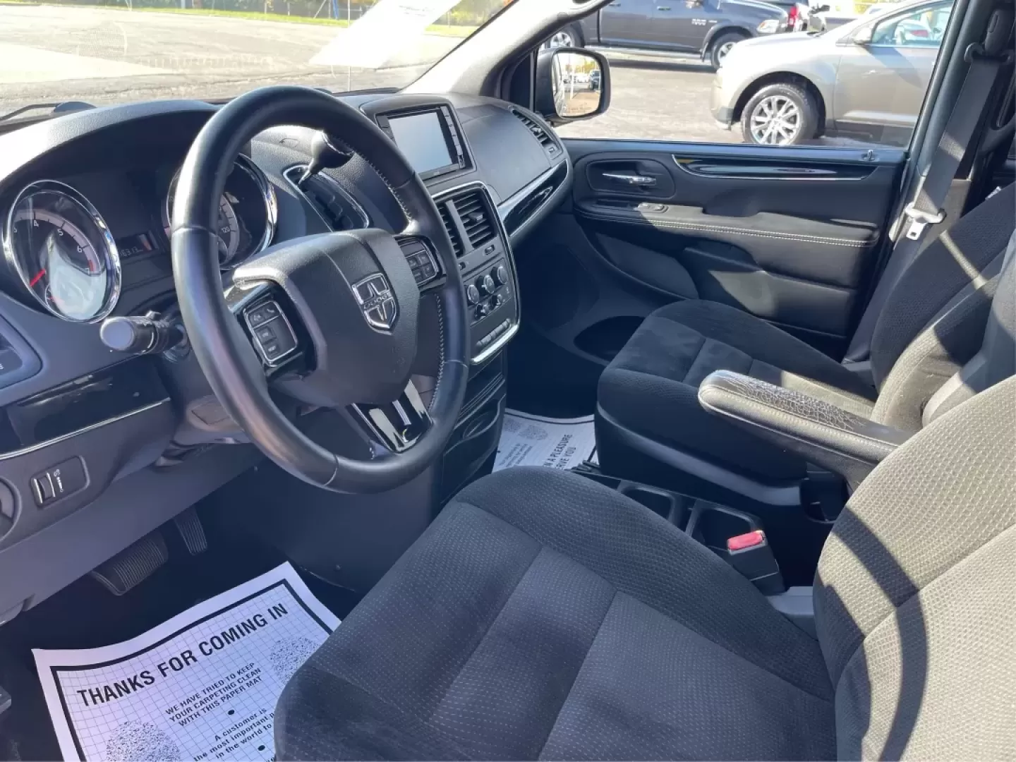 2017 Dodge Grand Caravan SE Plus (2C4RDGBGXHR) with an Pentastar 3.6L V-6 DOHC engine, located at 1230 East Main St, Xenia, OH, 45385, (937) 908-9800, 39.688026, -83.910172 - Are you ready to hit the road for family adventures or daily commutes? The 2017 Dodge Grand Caravan SE Plus is your ideal companion, blending comfort, versatility, and reliability in one stylish package. Perfect for growing families or anyone in need of a spacious ride, this passenger van is designe - Photo#9