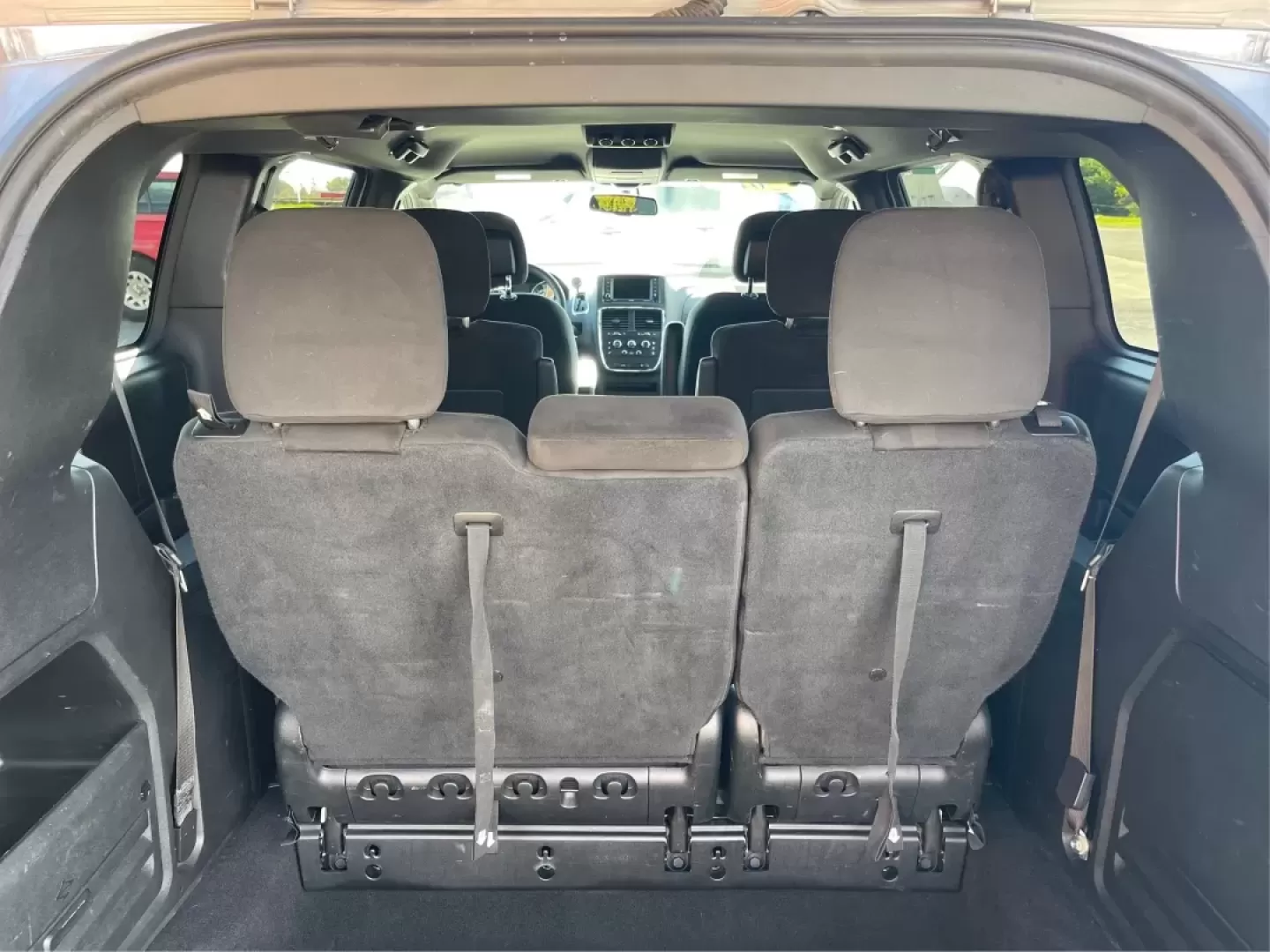 2017 Dodge Grand Caravan SE Plus (2C4RDGBGXHR) with an Pentastar 3.6L V-6 DOHC engine, located at 1230 East Main St, Xenia, OH, 45385, (937) 908-9800, 39.688026, -83.910172 - Are you ready to hit the road for family adventures or daily commutes? The 2017 Dodge Grand Caravan SE Plus is your ideal companion, blending comfort, versatility, and reliability in one stylish package. Perfect for growing families or anyone in need of a spacious ride, this passenger van is designe - Photo#12