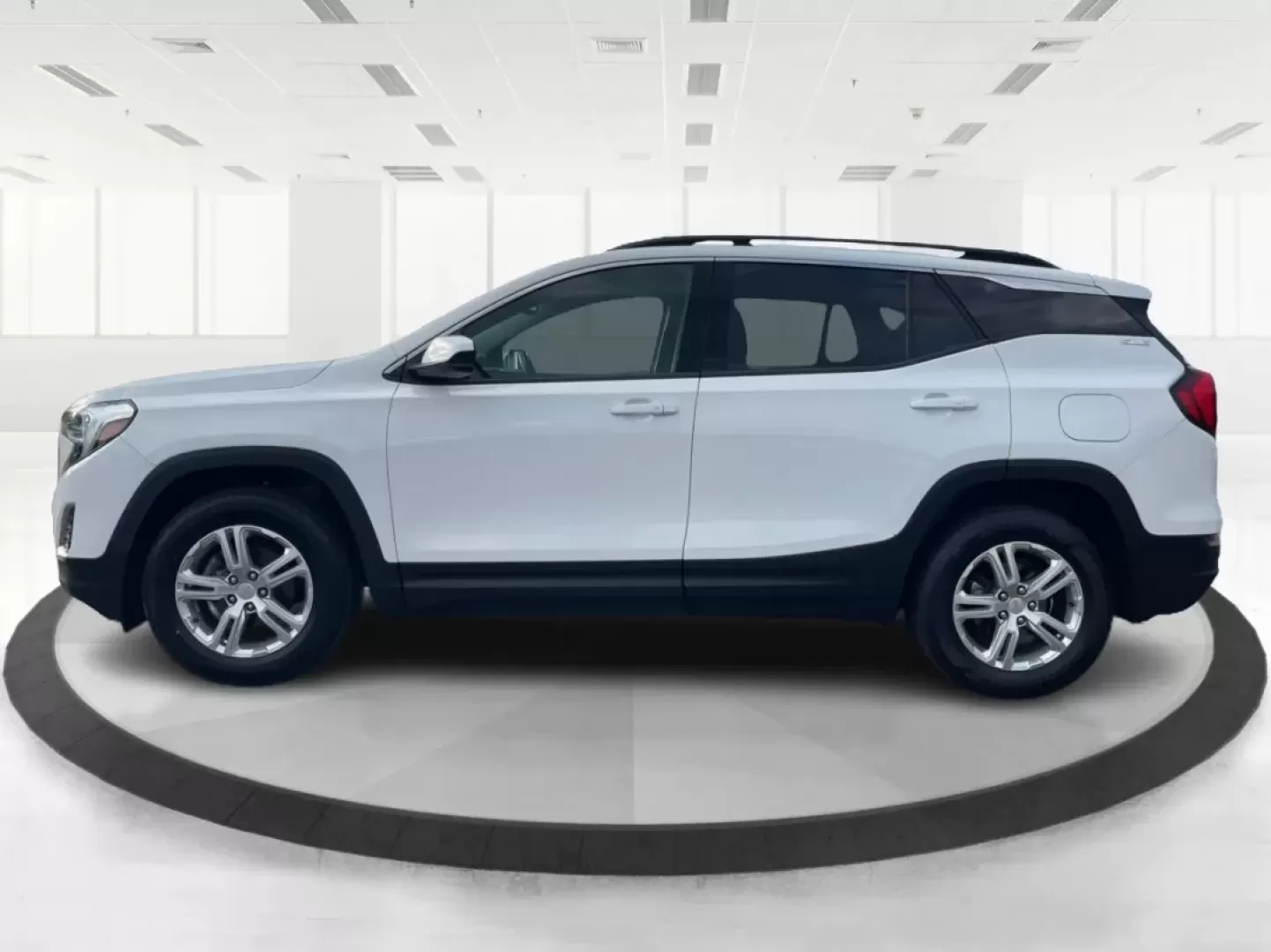 2018 GMC Terrain SLE (3GKALTEV3JL) with an Other engine, located at 8750 N County Rd 25A, Piqua, OH, 45356, (937) 908-9800, 40.164391, -84.232513 - **Adventure Awaits with the 2018 GMC Terrain SLE at Advantage Car and Credit - Piqua!**<br /> <br /> Are you on the lookout for a versatile SUV that adapts to your lifestyle, whether you're taking the kids to school, heading to work, or embarking on a weekend getaway? Look no further! The 2018 GMC T - Photo#5