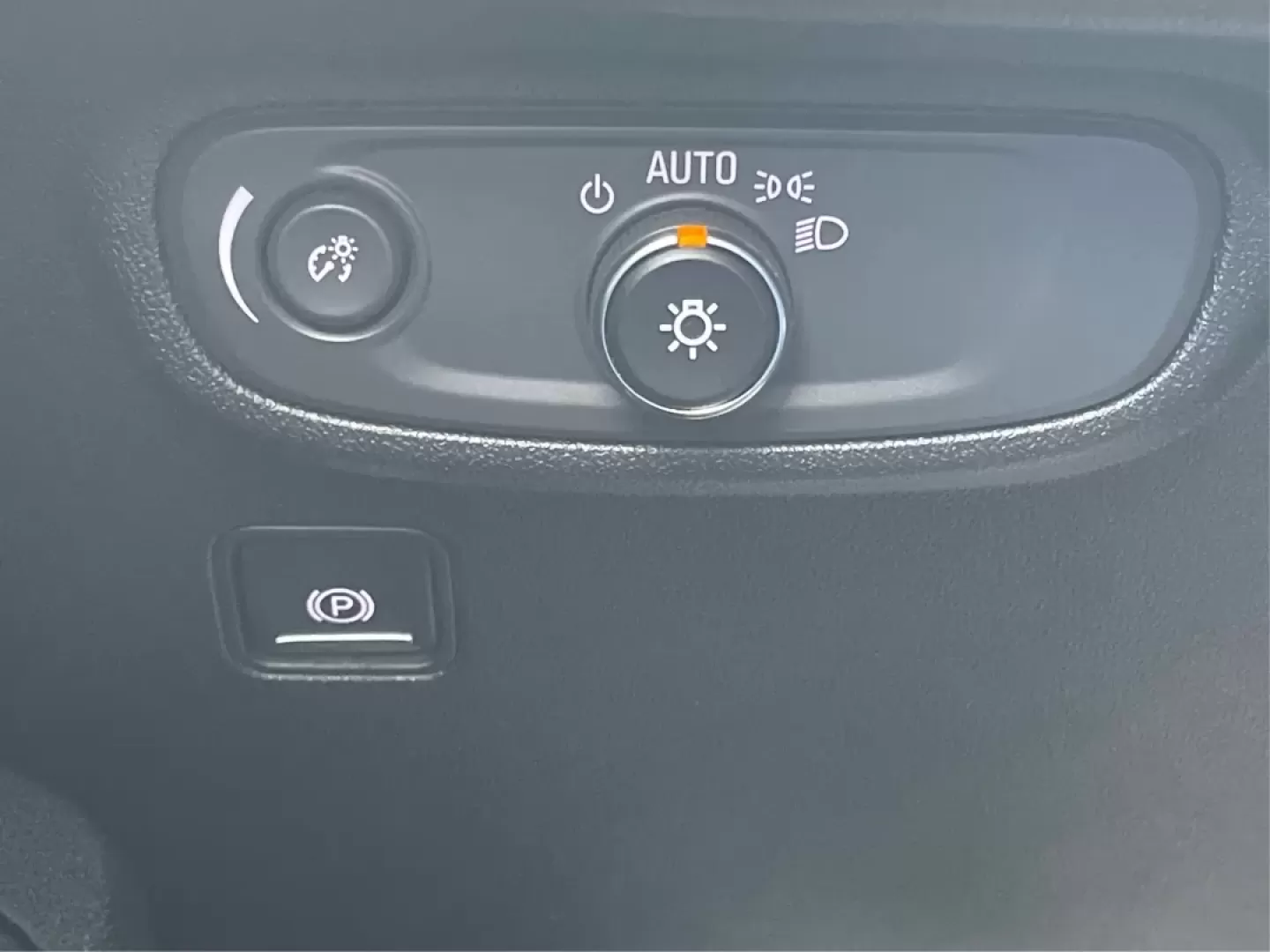 2018 GMC Terrain SLE (3GKALTEV3JL) with an Other engine, located at 8750 N County Rd 25A, Piqua, OH, 45356, (937) 908-9800, 40.164391, -84.232513 - **Adventure Awaits with the 2018 GMC Terrain SLE at Advantage Car and Credit - Piqua!**<br /> <br /> Are you on the lookout for a versatile SUV that adapts to your lifestyle, whether you're taking the kids to school, heading to work, or embarking on a weekend getaway? Look no further! The 2018 GMC T - Photo#17