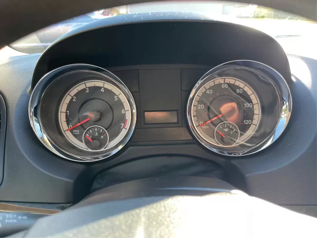 2016 Dodge Grand Caravan SE (2C4RDGBG0GR) with an Pentastar 3.6L V-6 DOHC engine, located at 1230 East Main St, Xenia, OH, 45385, (937) 908-9800, 39.688026, -83.910172 - **Experience the Freedom of Family Adventures with the 2016 Dodge Grand Caravan SE!** <br /> <br /> Are you in search of the perfect vehicle for family road trips, daily commutes, or weekend adventures? Look no further than the 2016 Dodge Grand Caravan SE, available at Advantage Car and Credit in X - Photo#15