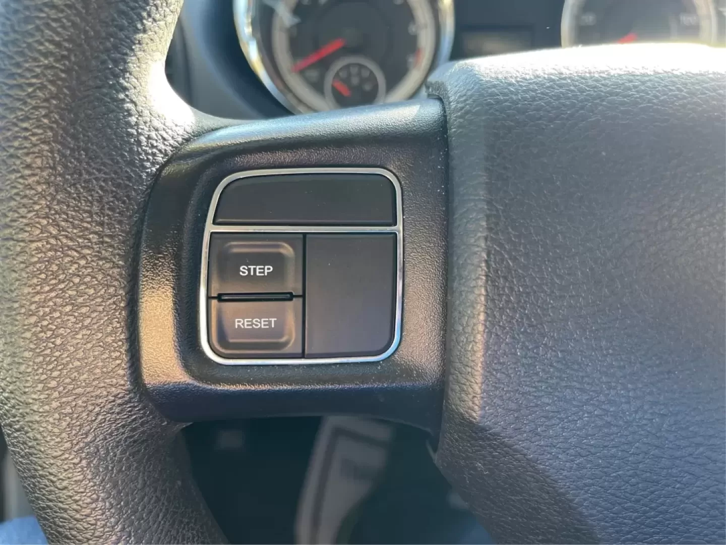 2016 Dodge Grand Caravan SE (2C4RDGBG0GR) with an Pentastar 3.6L V-6 DOHC engine, located at 1230 East Main St, Xenia, OH, 45385, (937) 908-9800, 39.688026, -83.910172 - **Experience the Freedom of Family Adventures with the 2016 Dodge Grand Caravan SE!** <br /> <br /> Are you in search of the perfect vehicle for family road trips, daily commutes, or weekend adventures? Look no further than the 2016 Dodge Grand Caravan SE, available at Advantage Car and Credit in X - Photo#16