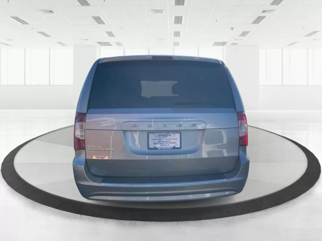 2016 Dodge Grand Caravan SE (2C4RDGBG0GR) with an Pentastar 3.6L V-6 DOHC engine, located at 1184 Kauffman Ave, Fairborn, OH, 45324, (937) 908-9800, 39.807072, -84.030914 - **Experience the Freedom of Family Adventures with the 2016 Dodge Grand Caravan SE!** <br /> <br /> Are you in search of the perfect vehicle for family road trips, daily commutes, or weekend adventures? Look no further than the 2016 Dodge Grand Caravan SE, available at Advantage Car and Credit in X - Photo#3