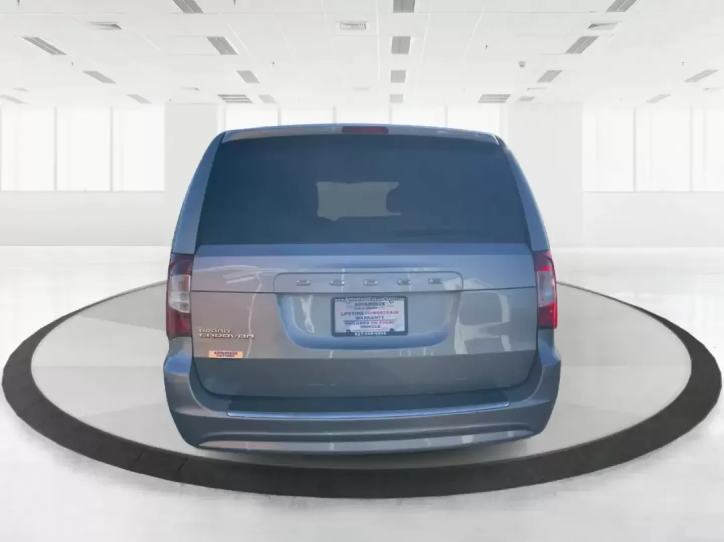 2016 Dodge Grand Caravan SE (2C4RDGBG0GR) with an Pentastar 3.6L V-6 DOHC engine, 6A transmission, located at 8750 N County Rd 25A, Piqua, OH, 45356, (937) 908-9800, 40.164391, -84.232513 - **Experience the Freedom of Family Adventures with the 2016 Dodge Grand Caravan SE!** <br /> <br /> Are you in search of the perfect vehicle for family road trips, daily commutes, or weekend adventures? Look no further than the 2016 Dodge Grand Caravan SE, available at Advantage Car and Credit in X - Photo#3