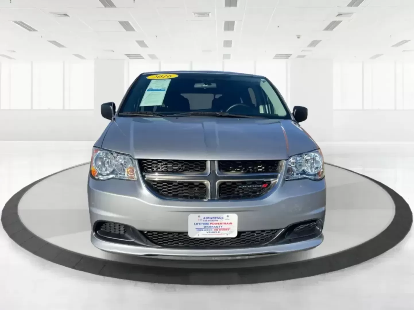 2016 Dodge Grand Caravan SE (2C4RDGBG0GR) with an Pentastar 3.6L V-6 DOHC engine, 6A transmission, located at 8750 N County Rd 25A, Piqua, OH, 45356, (937) 908-9800, 40.164391, -84.232513 - **Experience the Freedom of Family Adventures with the 2016 Dodge Grand Caravan SE!** <br /> <br /> Are you in search of the perfect vehicle for family road trips, daily commutes, or weekend adventures? Look no further than the 2016 Dodge Grand Caravan SE, available at Advantage Car and Credit in X - Photo#7